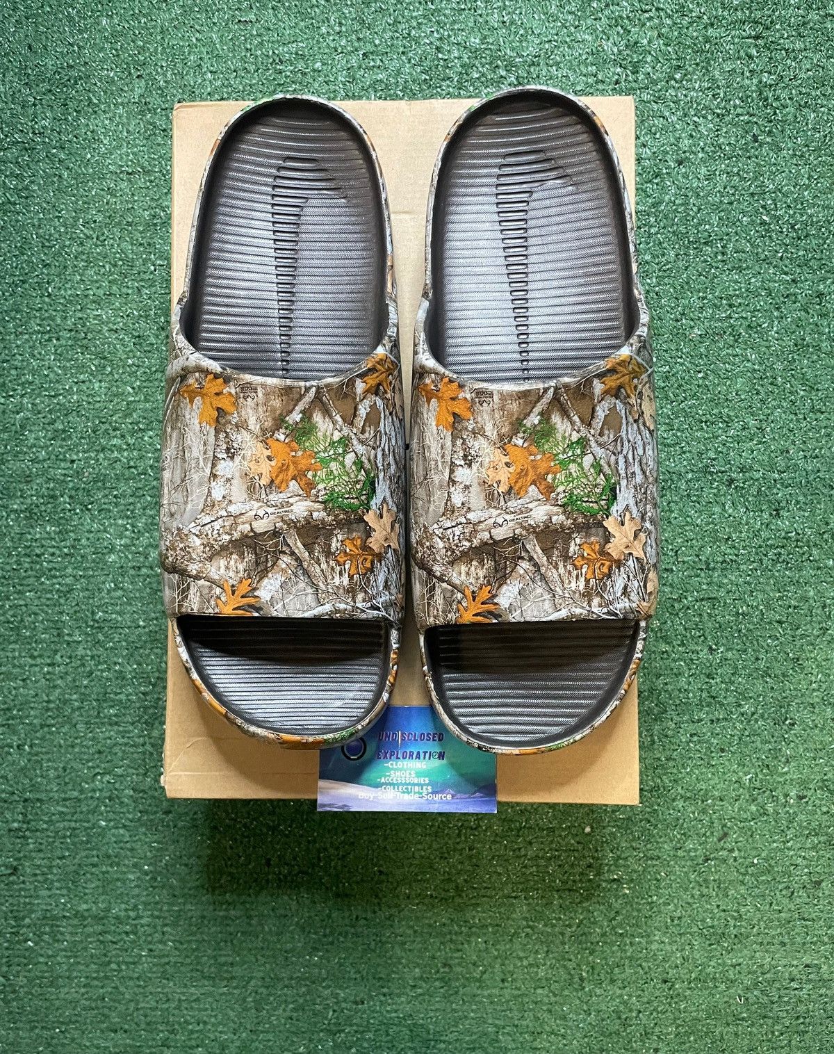 Nike Nike Calm real tree camo slides Size US 13 / EU 46 - 2 Thumbnail