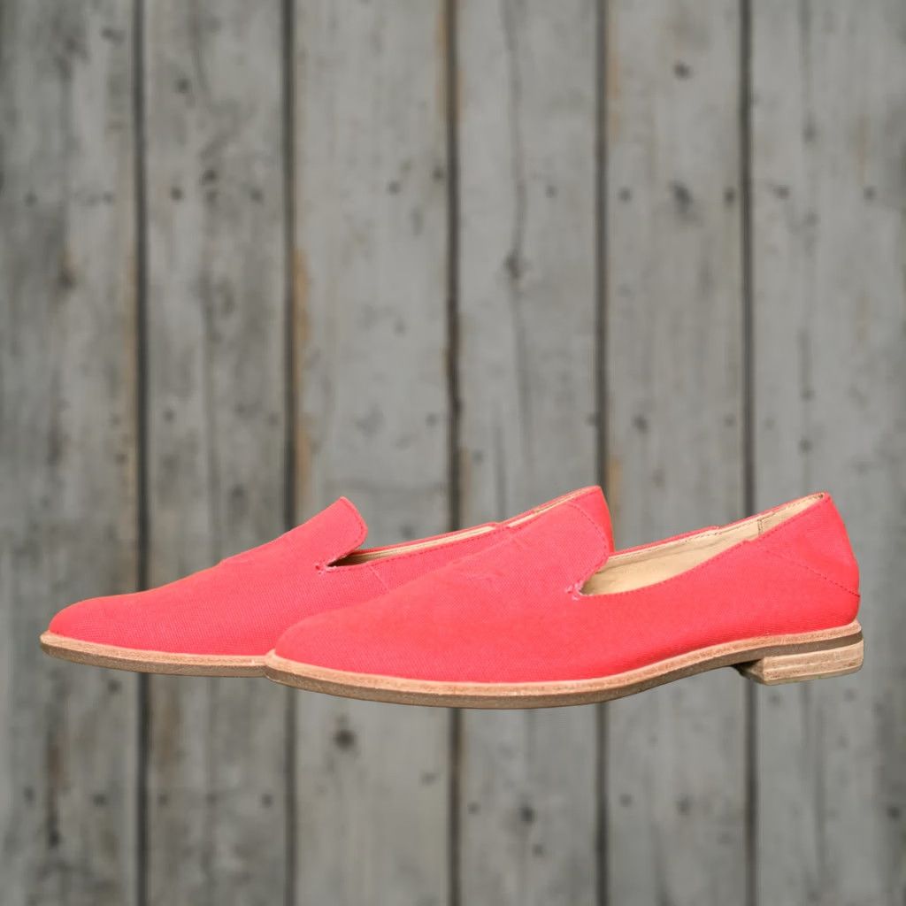 Sperry VINTAGE Sperry Seaport Levy Red Canvas Slip On Nautical Loafers Womens 9.5 Size 9.5 Slip On Navy? Size US 10 / IT 40 - 1 Thumbnail