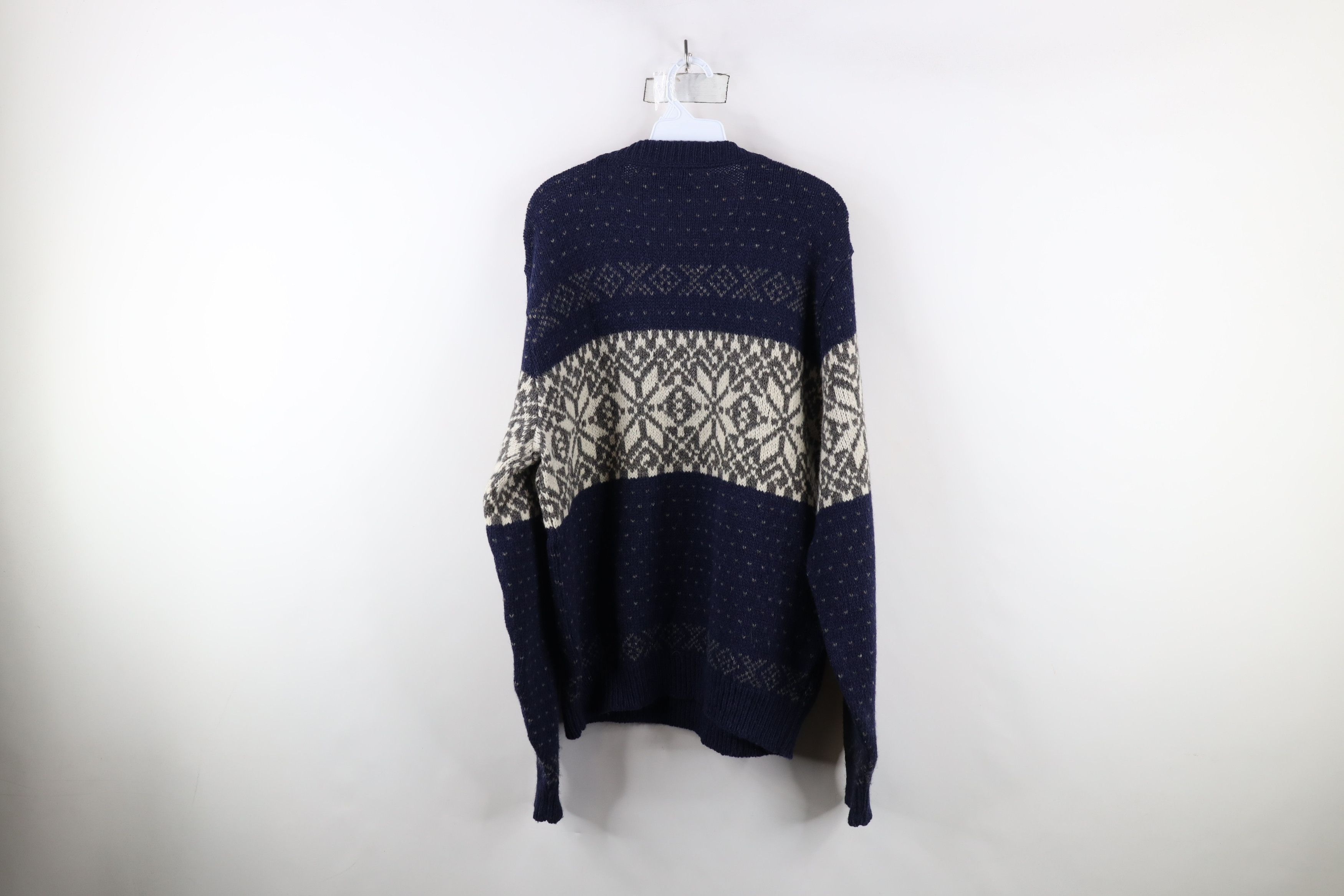 Vintage Vintage 90s Streetwear Knit Snowflake Fair Isle Sweater USA Size US L / EU 52-54 / 3 - 9 Thumbnail