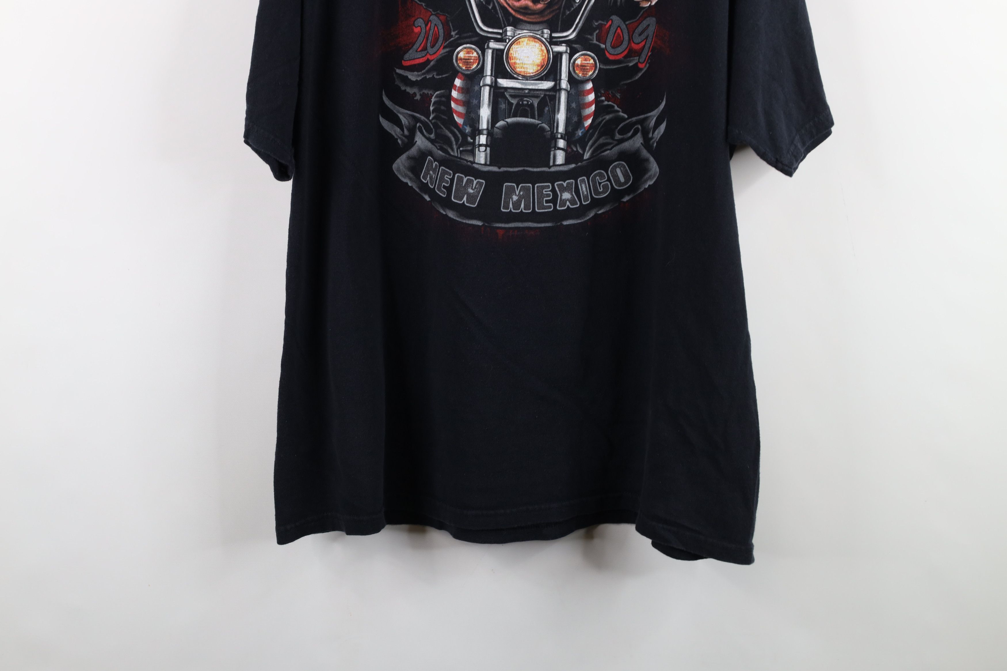 Vintage Vintage Y2K 2009 Fire Flames Motorcycle Short Sleeve T-Shirt Size US XL / EU 56 / 4 - 13 Thumbnail