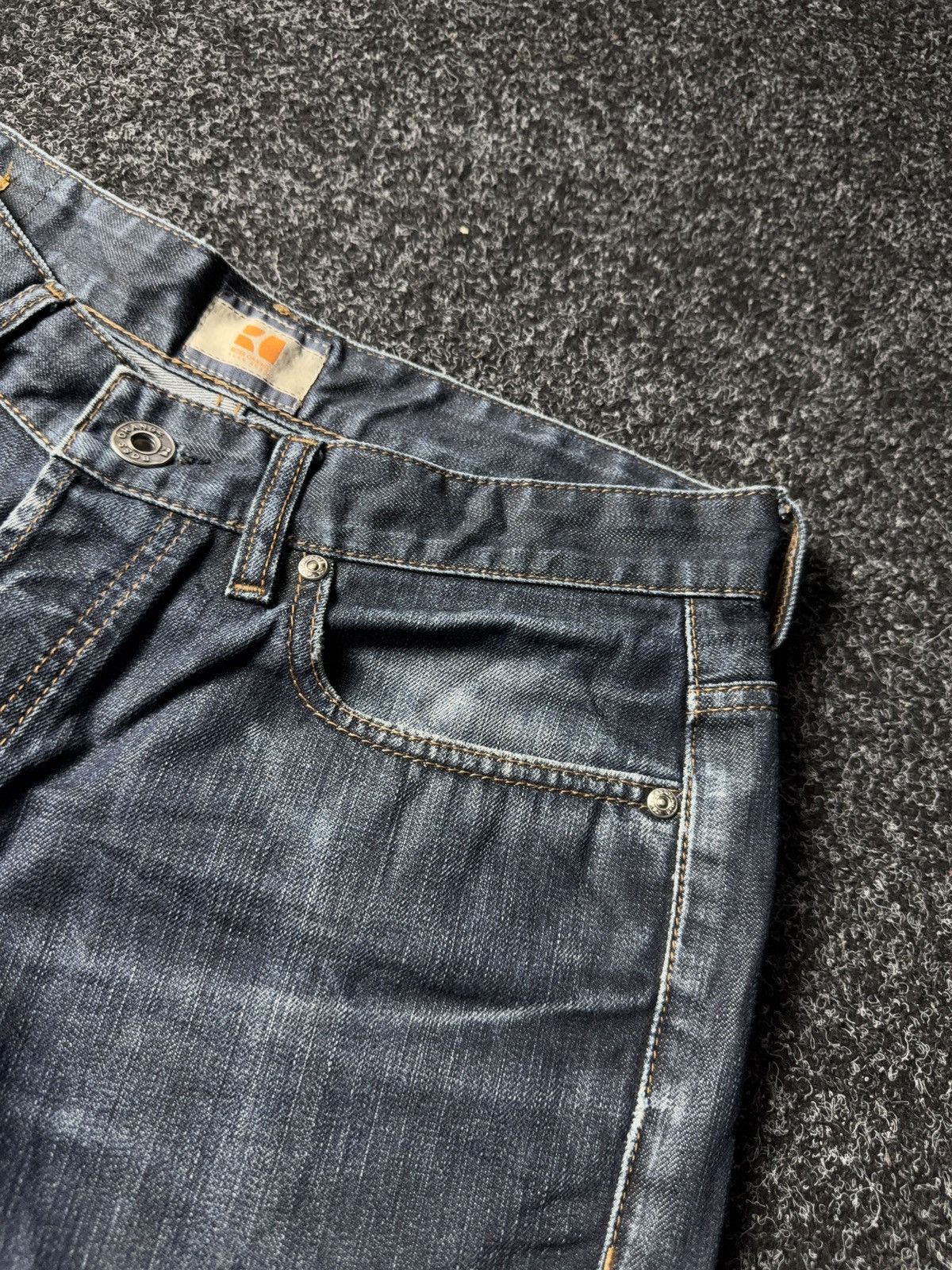 Hugo Boss Luxury 00s Y2K Hugo Boss Regular Fit Retro Style Size US 33 - 13 Thumbnail