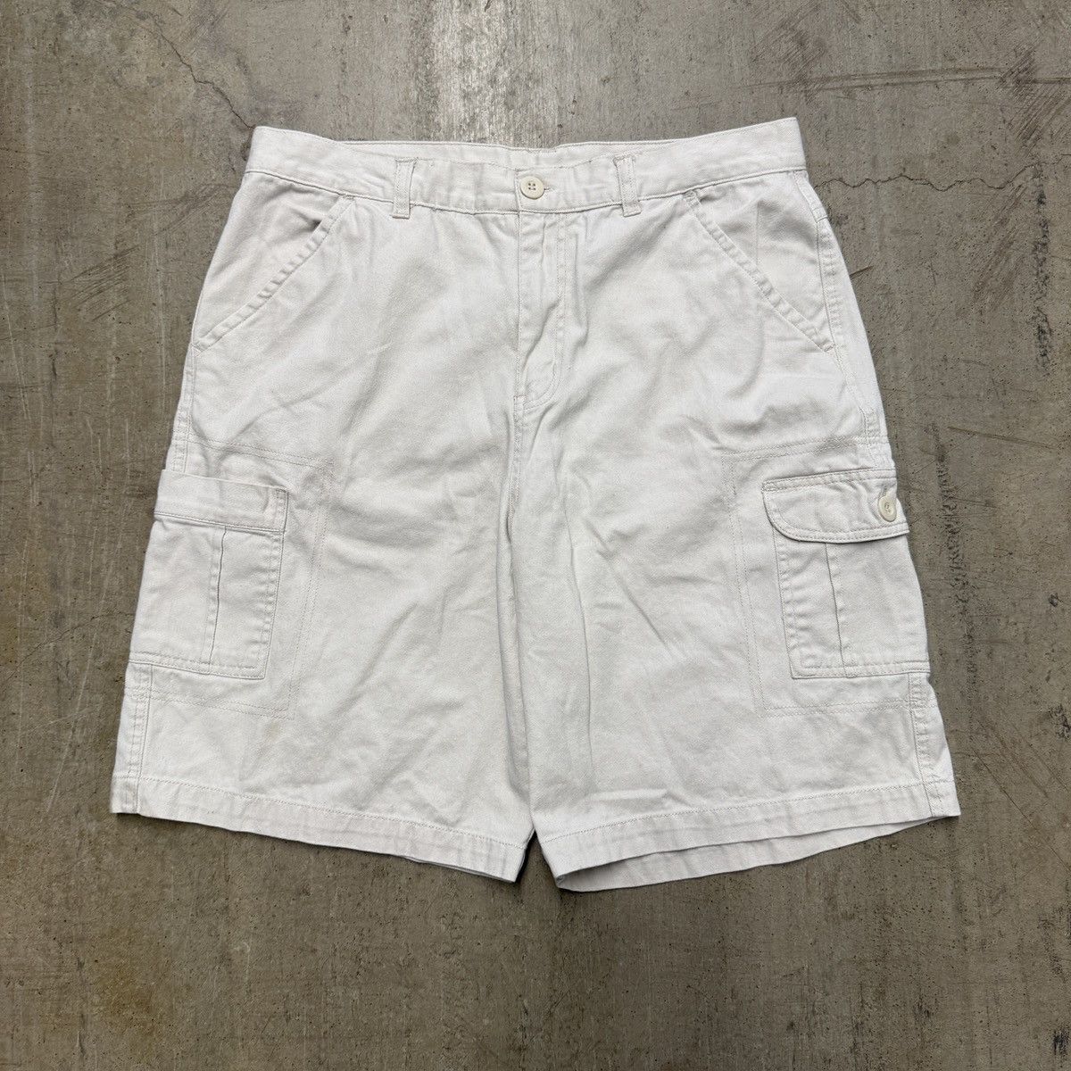Bugle Boy Vintage Y2K Bugle Boy Cream Baggy Cargo Shorts Mens W36 Size US 36 / EU 52 - 1 Thumbnail