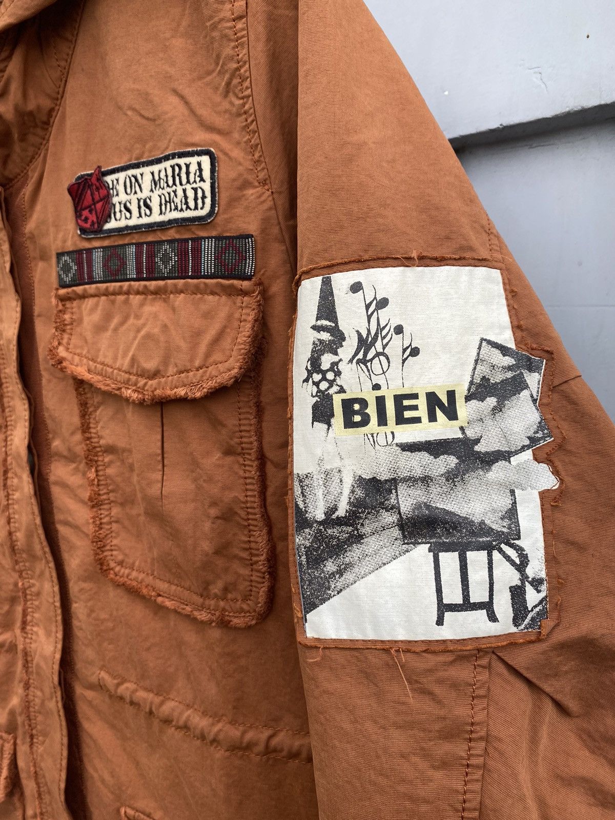 Japanese Brand SI Bien Burn Orange Parka Gothic Patch Japanese Distressed Size US L / EU 52-54 / 3 - 6 Thumbnail