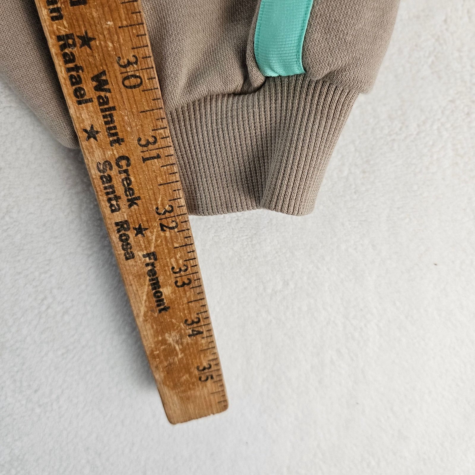 Nike NIKE BOYS MEDIUM CARGO JOGGER PANTS CLAY RIPSTOP KHAKI Size US 26 / EU 42 - 4 Thumbnail