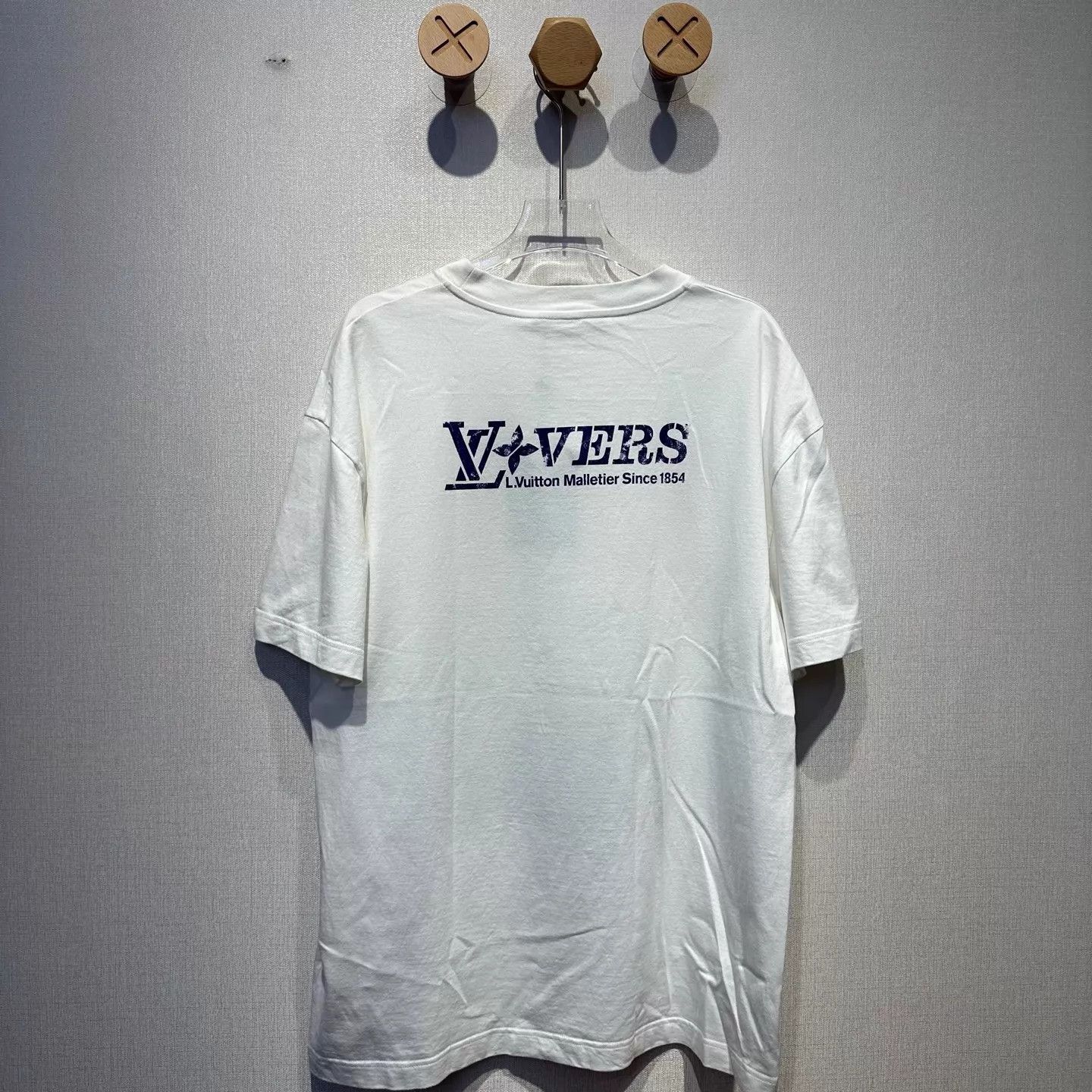 Louis Vuitton Louis Vuitton White Sunset Diamond-Chest Short Sleeve Tee L NWT Size US L / EU 52-54 / 3 - 3 Thumbnail