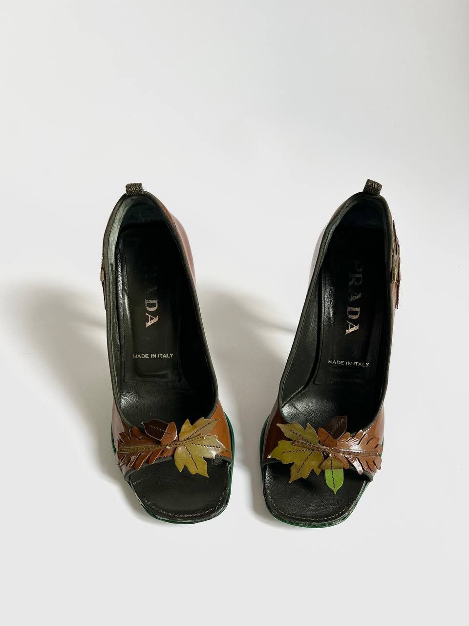 Prada Prada FW99 Patent Leather Leaf Heels Size US 6.5 / IT 36.5 - 6 Thumbnail