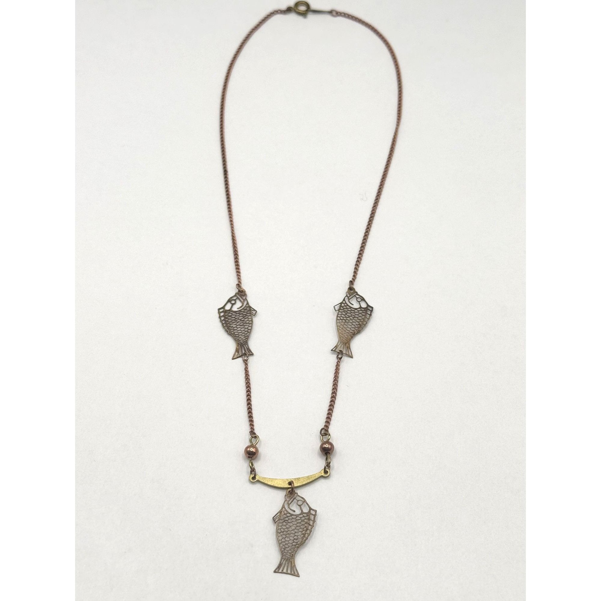 Vintage Vintage Gold Tone Dangling Fish Charm Figural Necklace Size ONE SIZE - 3 Thumbnail