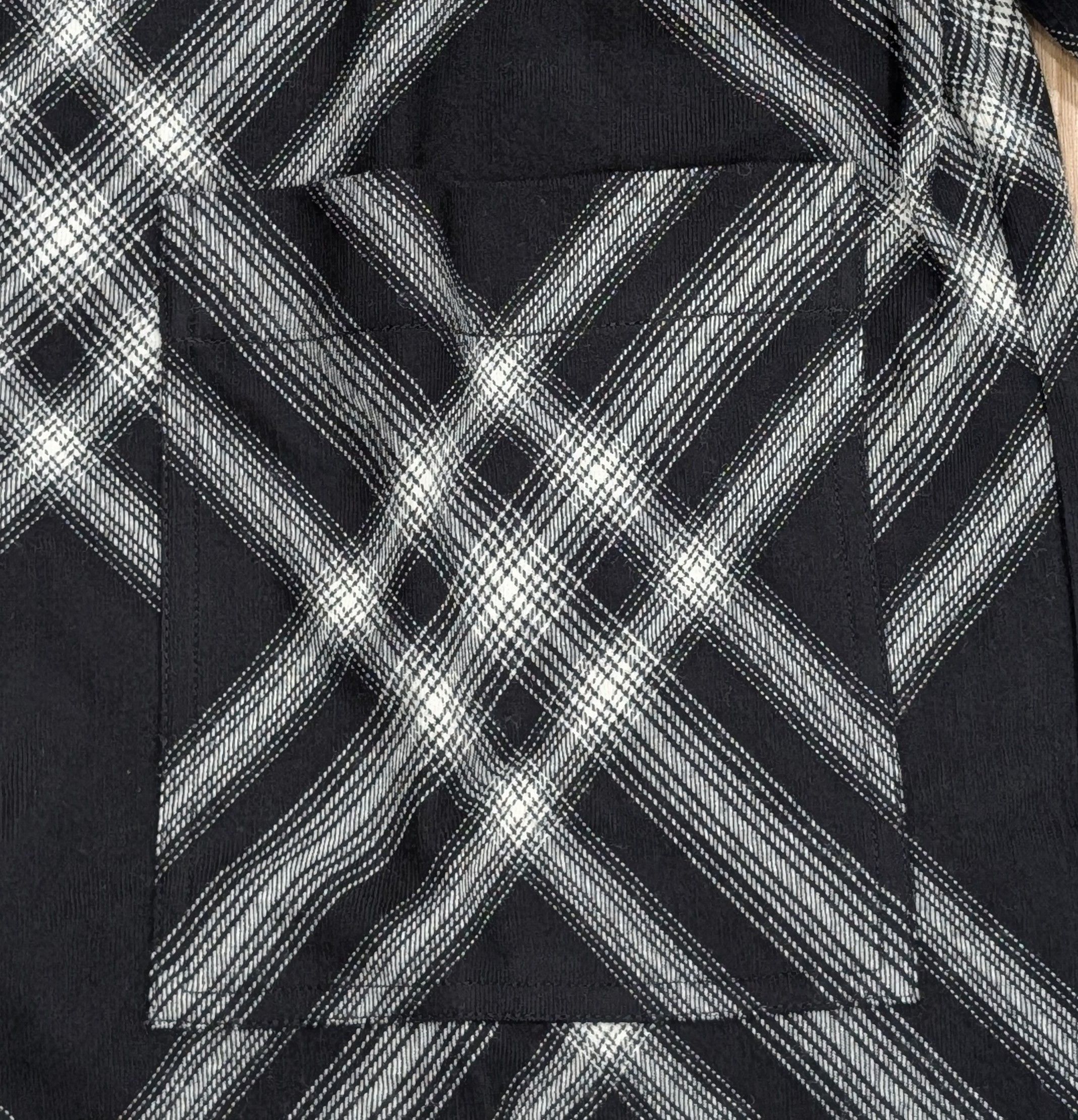 Burberry Burberry Wool Check Patterned Overshirt Monochrome Medium Size US M / EU 48-50 / 2 - 3 Thumbnail