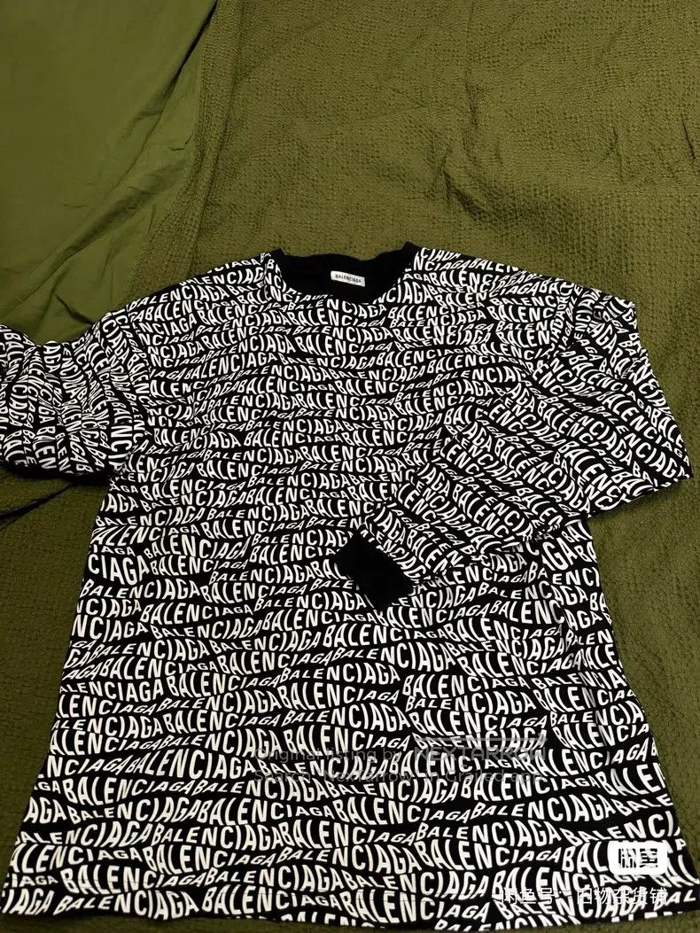 Balenciaga Balenciaga Long Sleeve Full Logo T-Shirt Size US XS / EU 42 / 0 - 1 Thumbnail