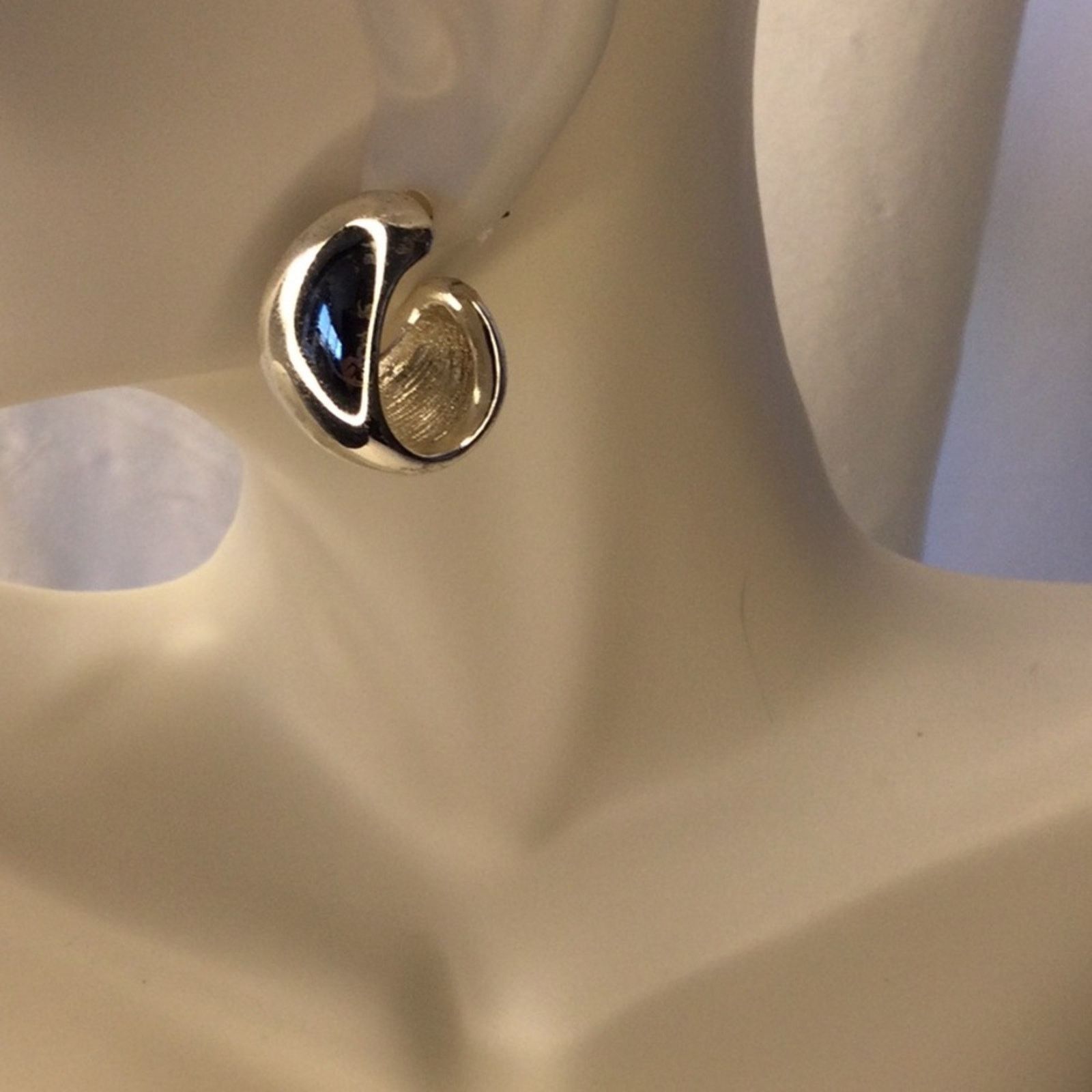 Chicos Chico's Shiny Silver Huggie Hoop Prong Back Earrrings Size ONE SIZE - 6 Thumbnail