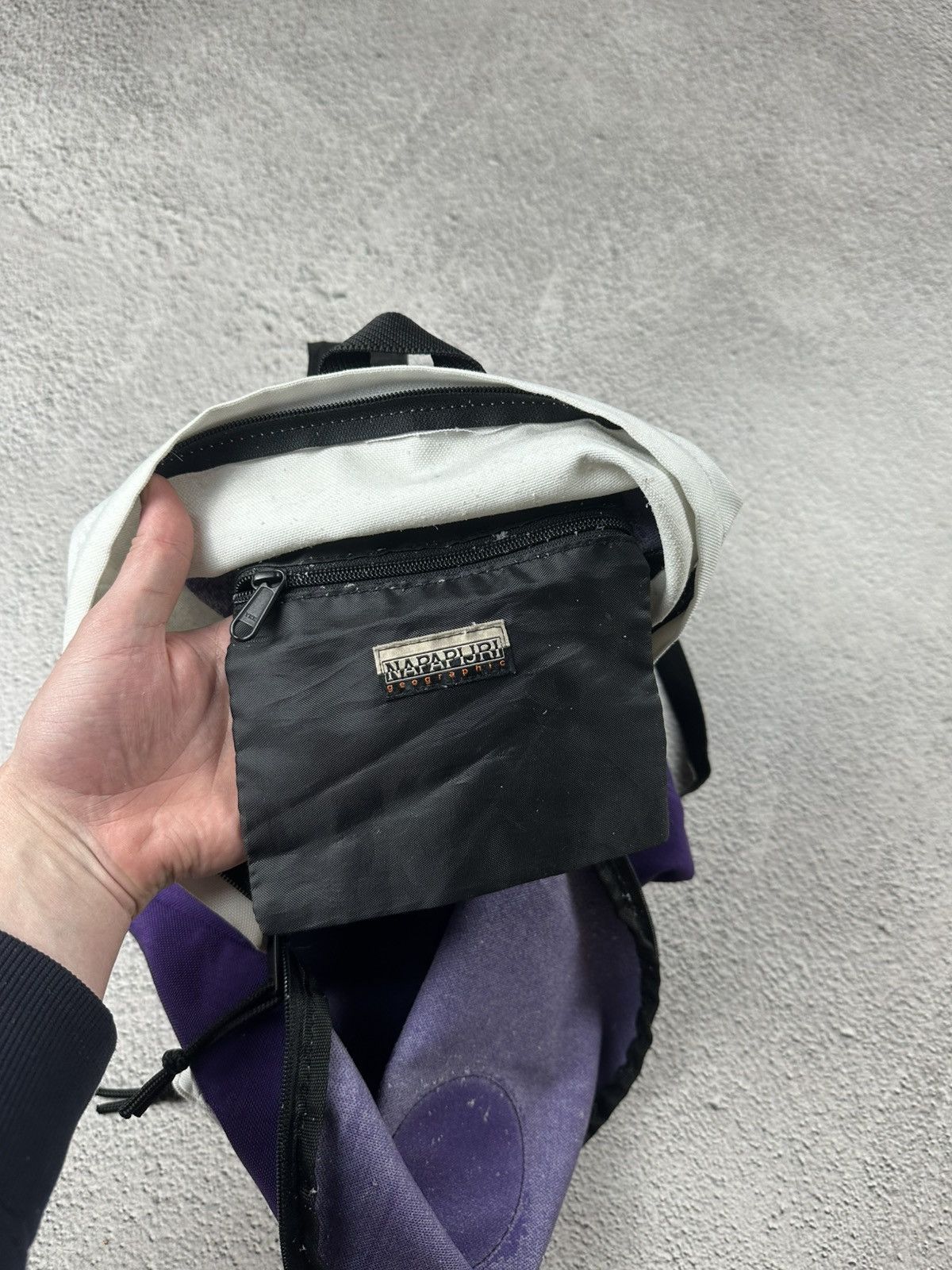 Napapijri VTG Napapijri Backpack Y2K Bag Hype Crazy Logo Patch Style Size ONE SIZE - 10 Thumbnail