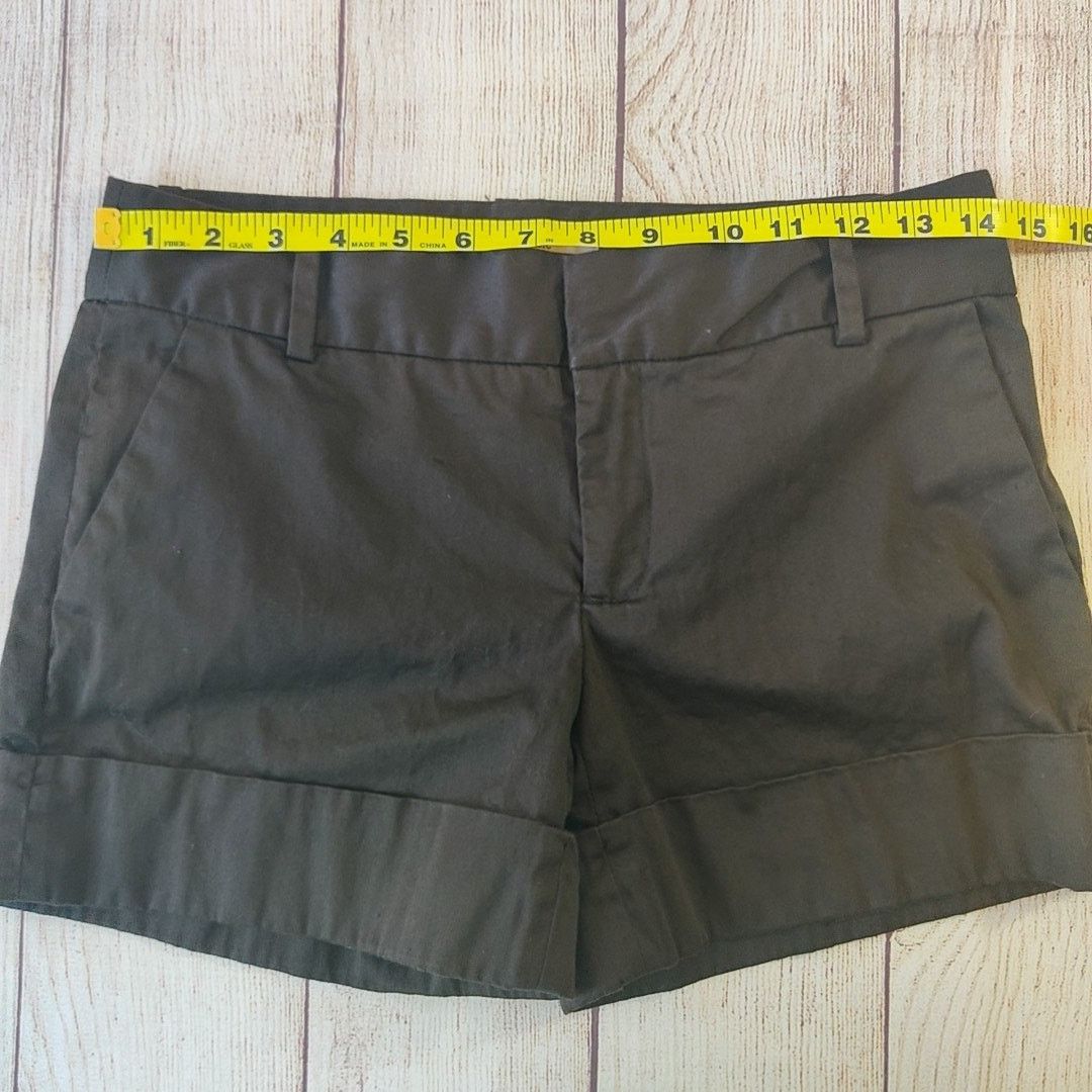 Zara Zara Basic cuffed black trouser shorts sz S Size 27" / US 4 / IT 40 - 5 Thumbnail