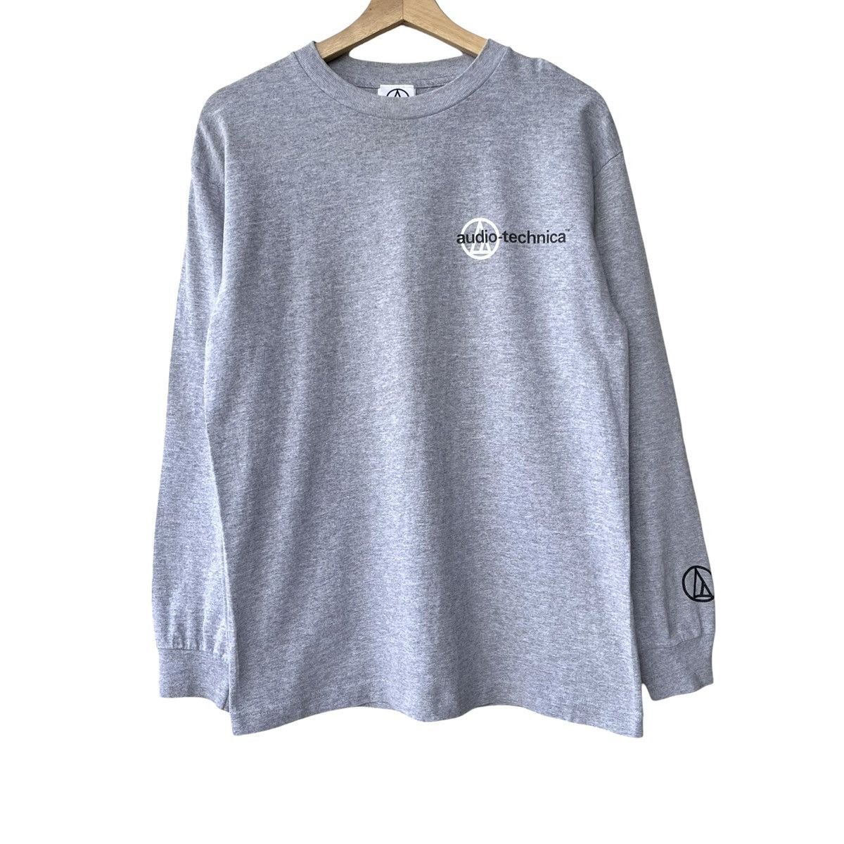 Vintage Audio-Technica Japan Vintage 2000s Longsleeve Logo Tee Size US M / EU 48-50 / 2 - 1 Thumbnail