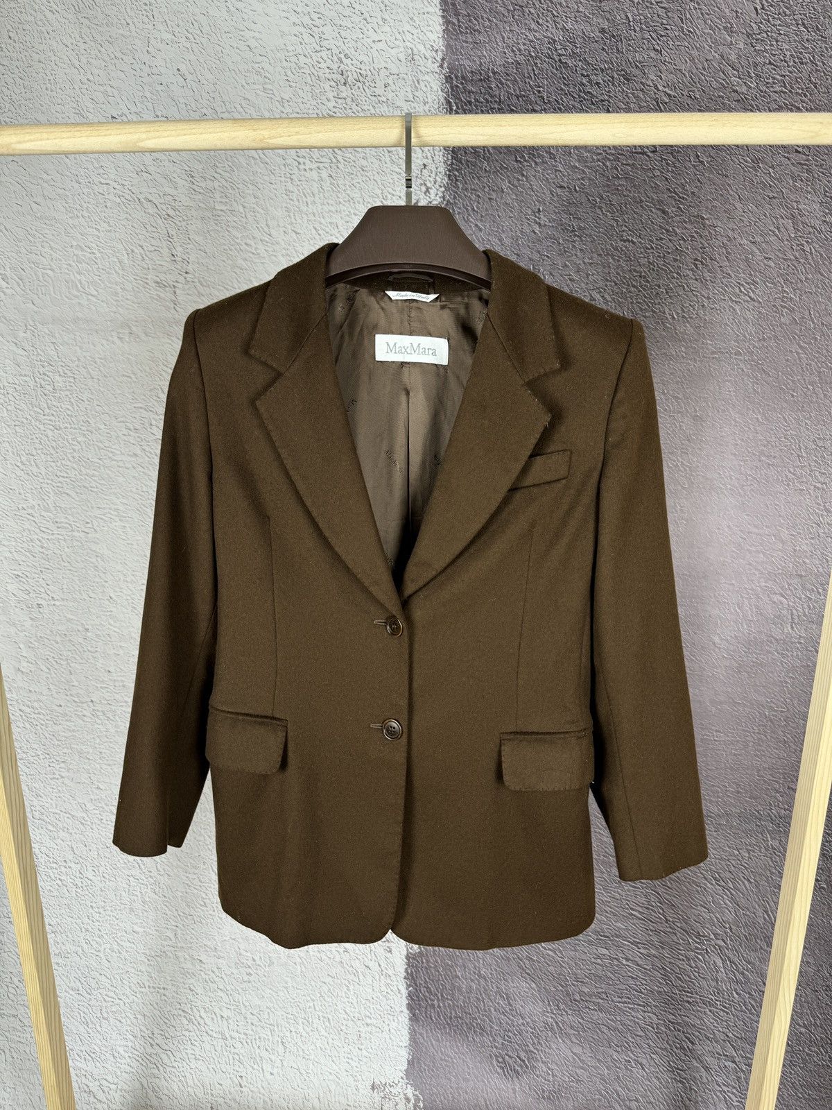 Max Mara Max Mara wool cashmere brown 2 button blazer Size S / US 4 / IT 40 - 1 Thumbnail