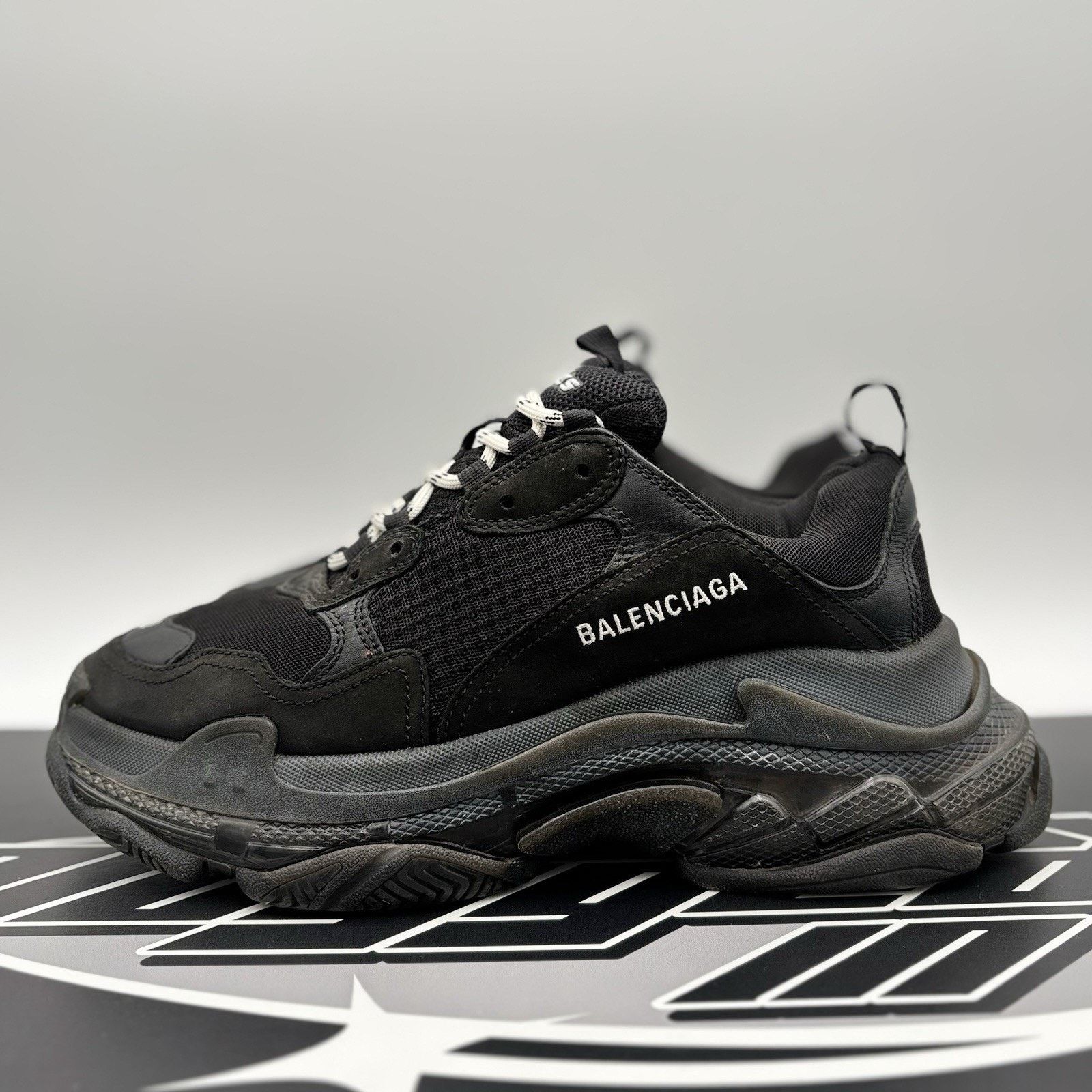 Balenciaga Balenciaga Triple S ' Black ' | GOOD CONDITION! Size US 9 / EU 42 - 1 Thumbnail