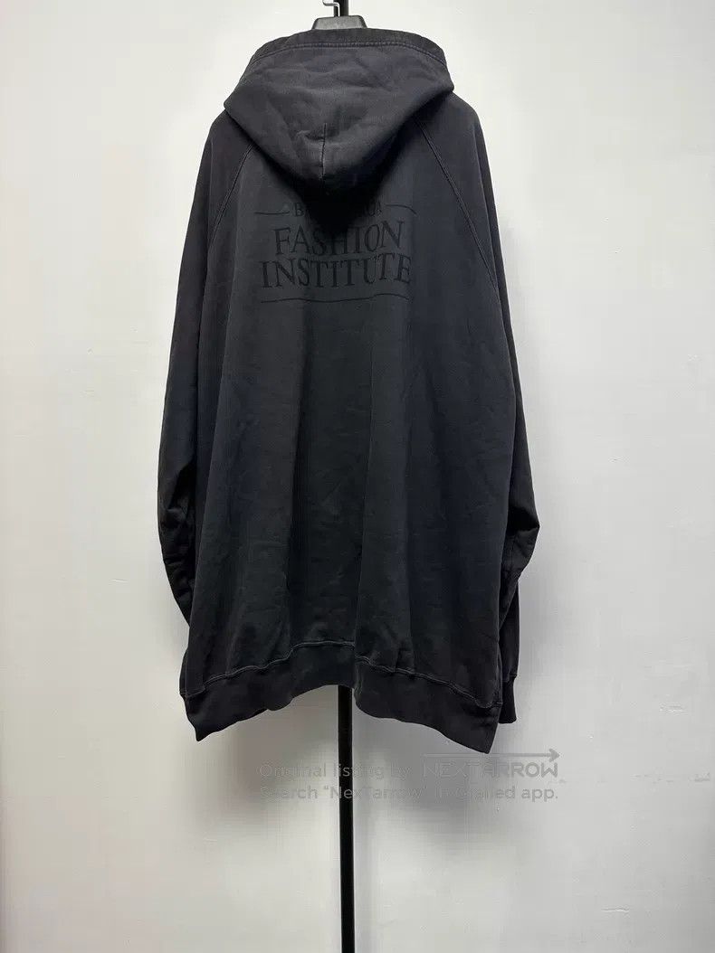 Balenciaga Balenciaga Letter Printed Casual Hoodie Black Size US M / EU 48-50 / 2 - 2 Thumbnail