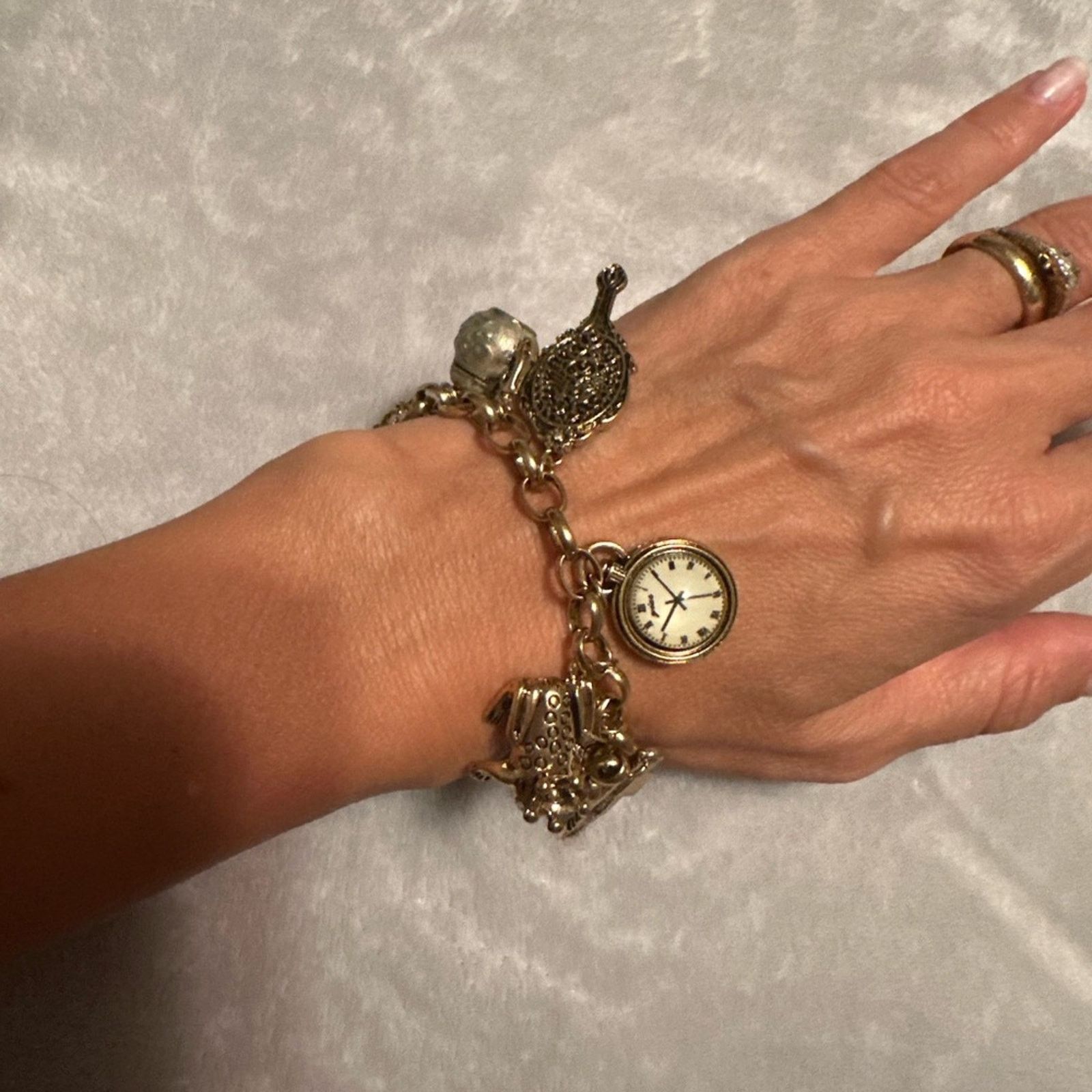 Other Vintage Wonderland Mirror Charms Bracelet Size ONE SIZE - 5 Thumbnail