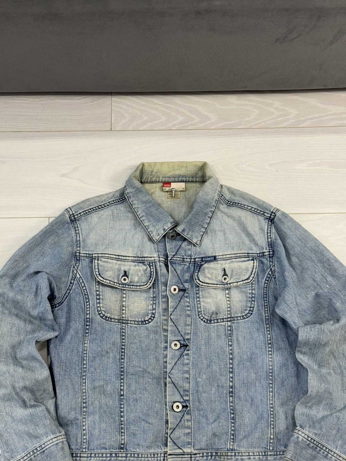 Diesel Y2K Diesel Unique Distressed 90s Denim Jacket Size XL / US 12-14 / IT 48-50 - 2 Thumbnail