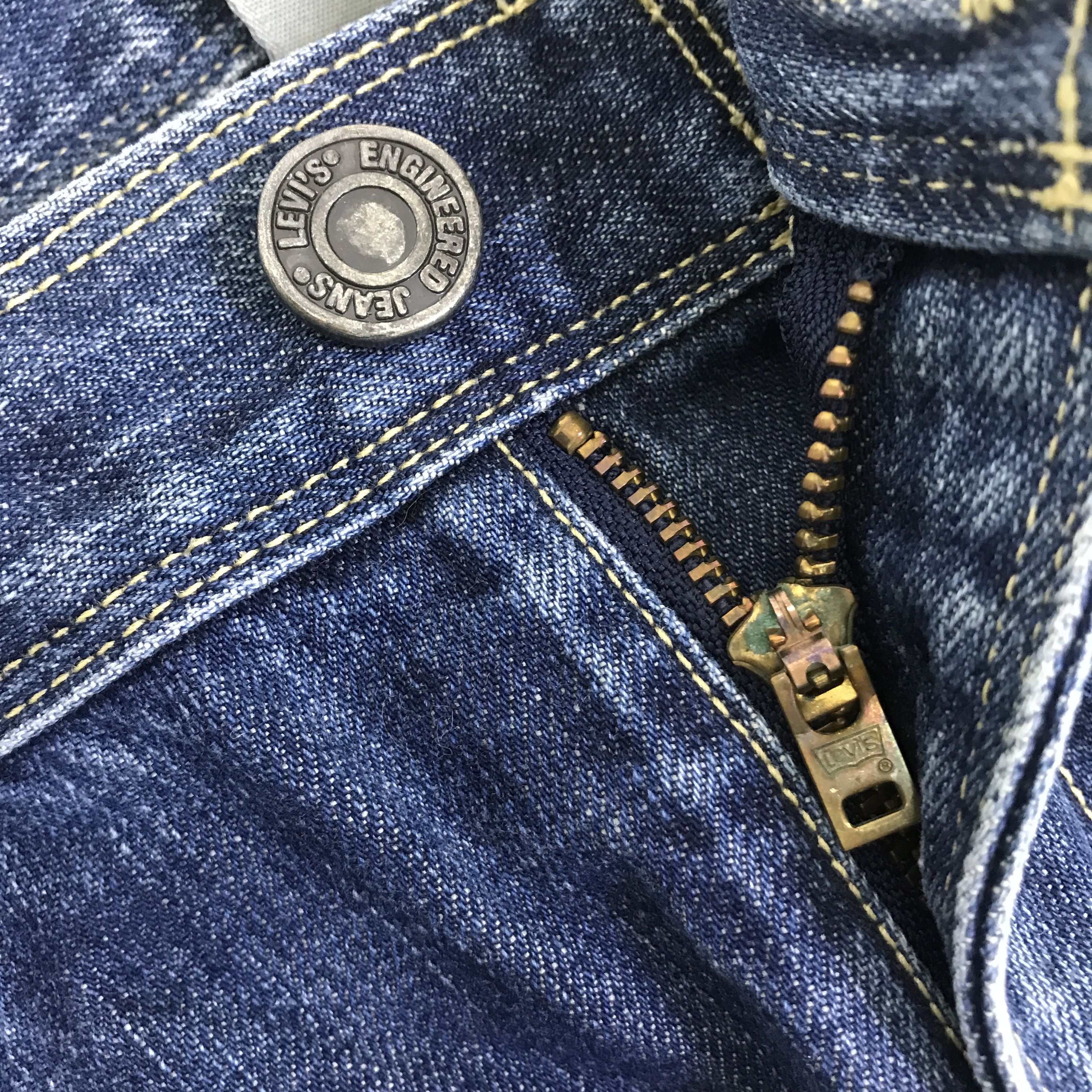 Levi's Vintage Clothing DENIM LEVIS DISTRESSED PANTS JEANS k118b9 Size US 33 - 13 Thumbnail