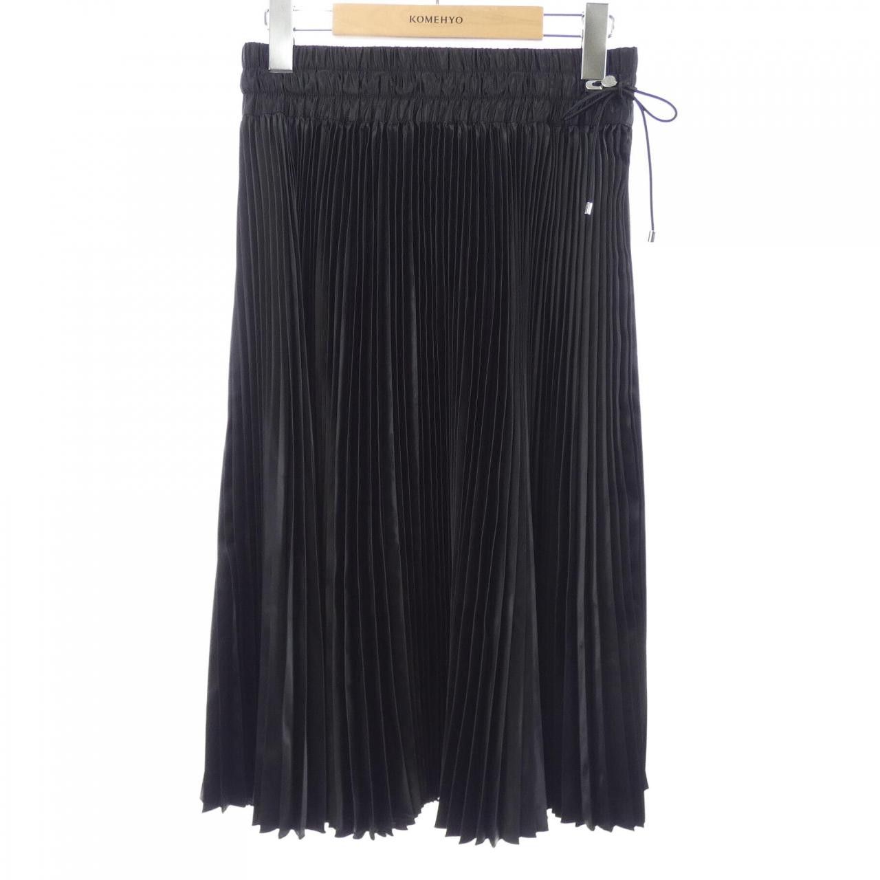 Moncler Moncler Moncler Skirt Others Skirts 20932D71400 DUTY FREE for USA Size ONE SIZE - 1 Thumbnail