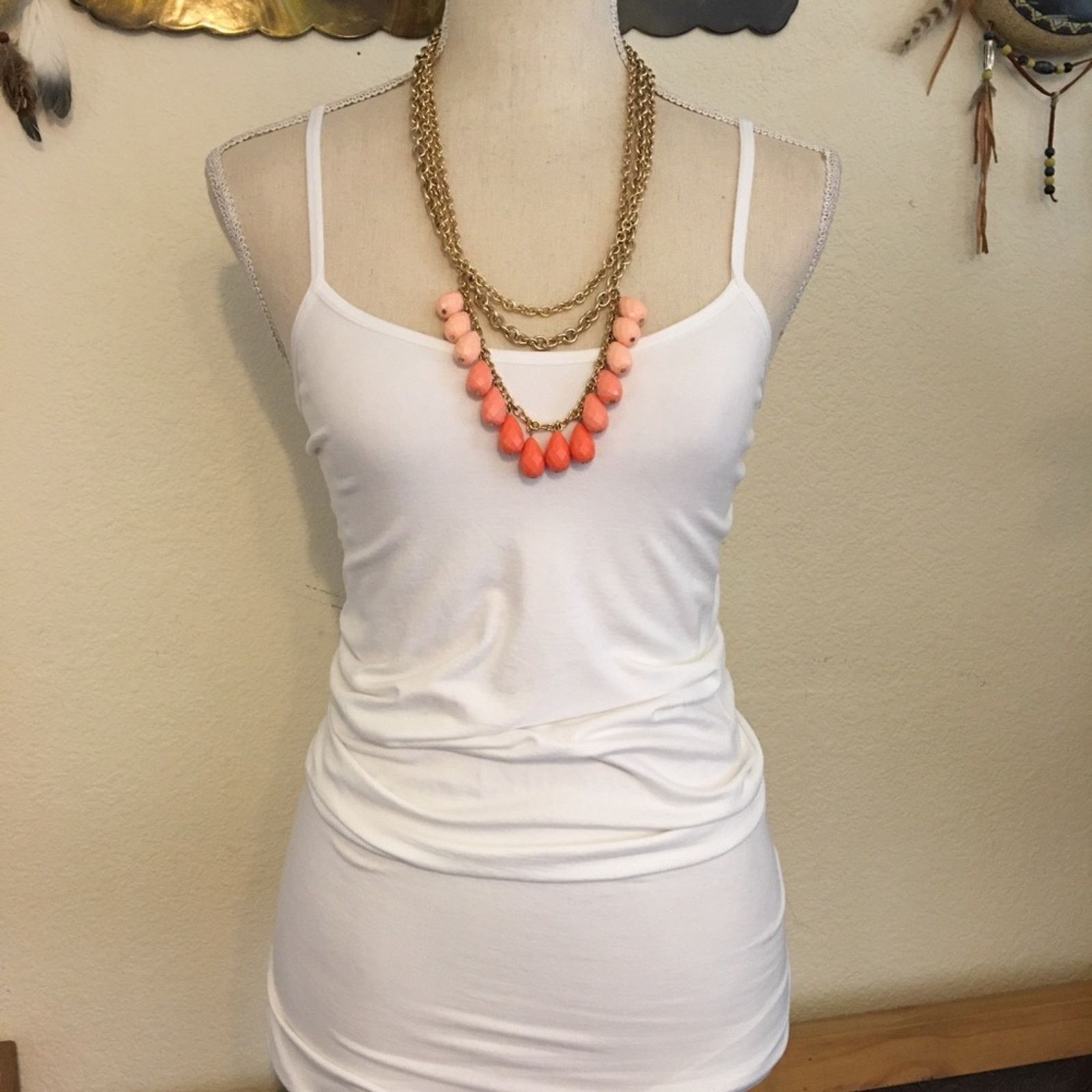 Vintage Vintage peach chandelier gold tone chain necklace Size ONE SIZE - 4 Thumbnail