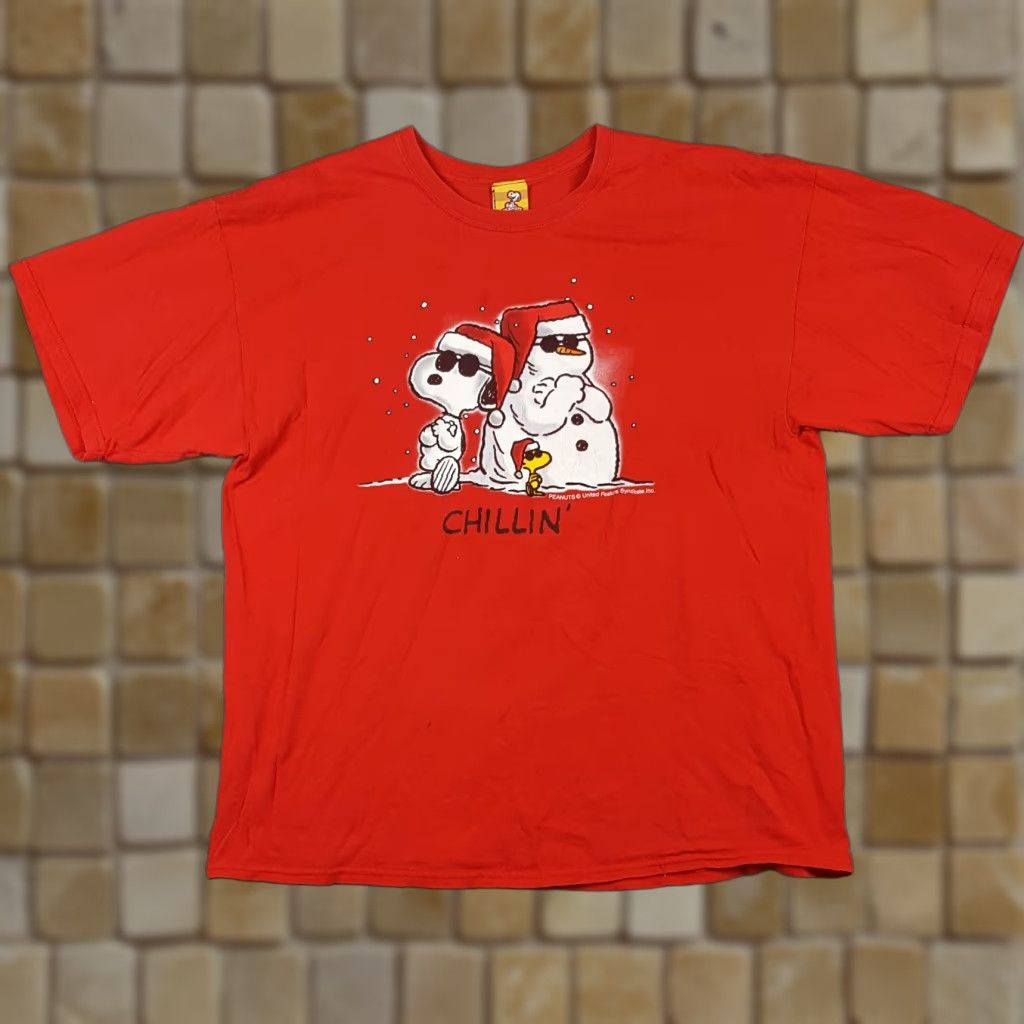 Peanuts VINTAGE Peanuts Snoopy Chillin' Christmas T-Shirt XL Red Cartoon Y2K Mens Size US XL / EU 56 / 4 - 1 Thumbnail