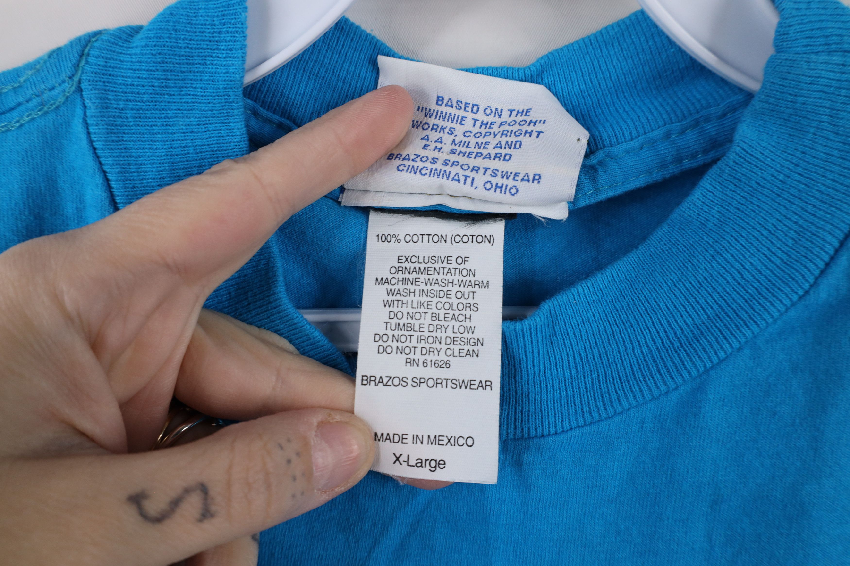 Disney × Vintage Vintage 90s Disney Winnie the Pooh Honey Bee T-Shirt Blue Size XL / US 12-14 / IT 48-50 - 9 Thumbnail