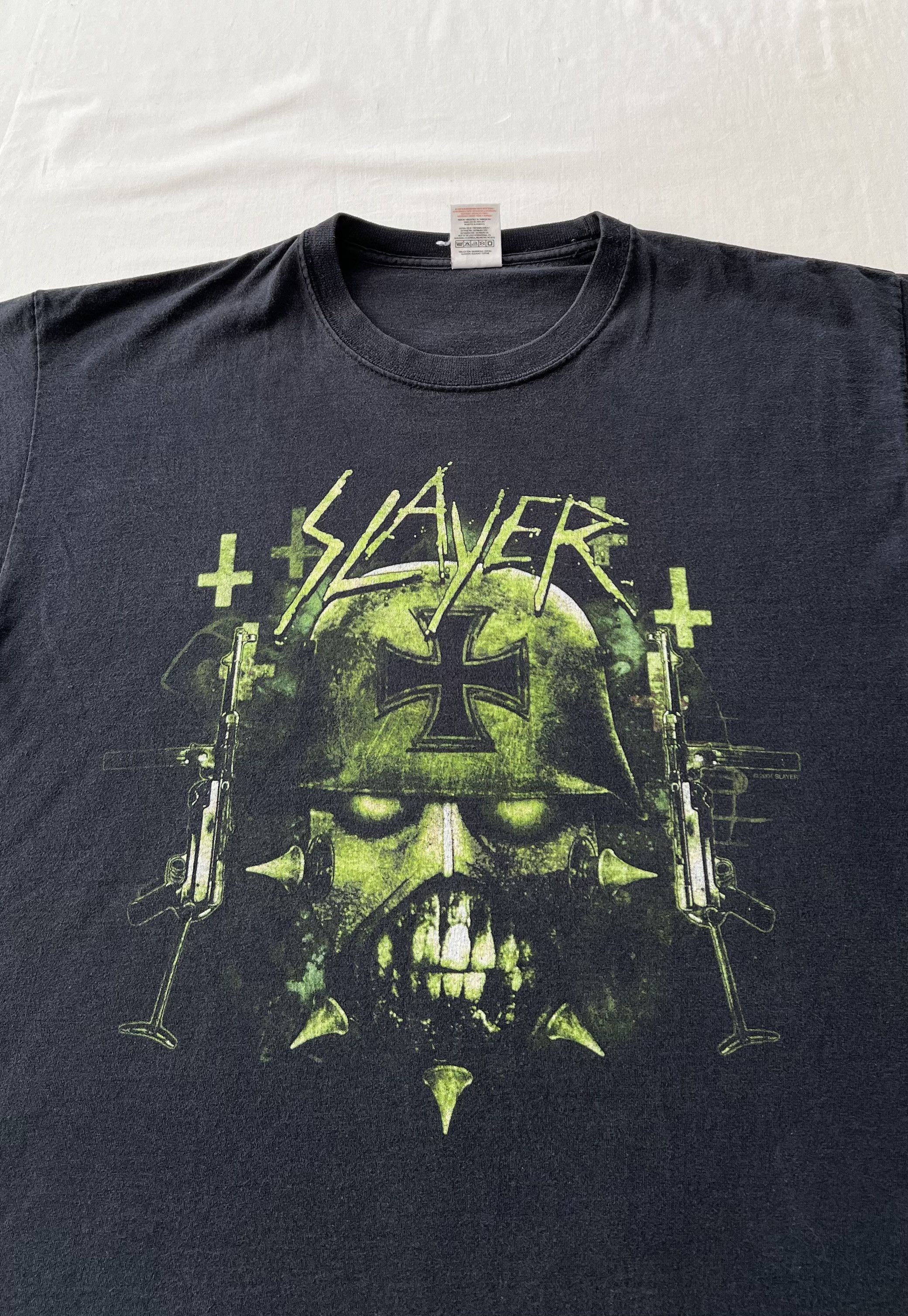 Band Tees Vintage 2004 Slayer Skull Metal Band Black T-shirt Size US M / EU 48-50 / 2 - 3 Thumbnail