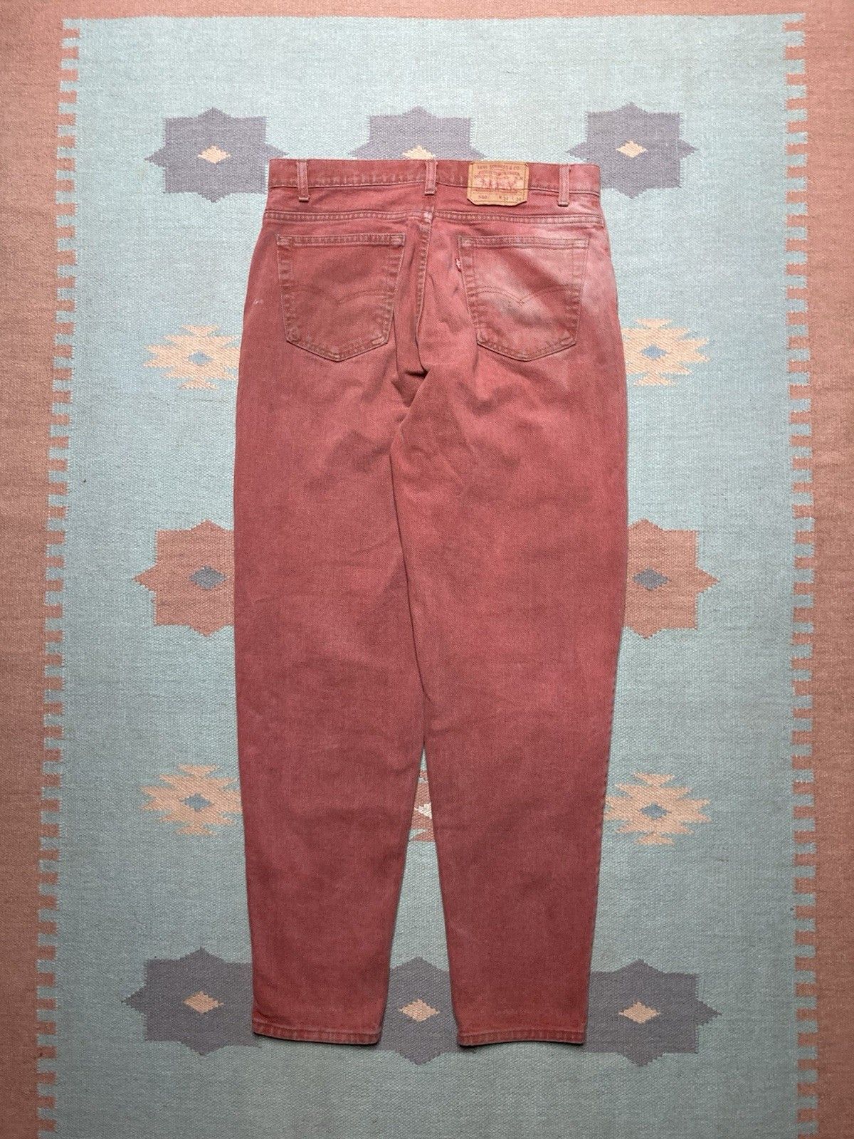 Vintage 90s Levis 560 jeans faded salmon paint baggy tapered 34x34 Size US 34 / EU 50 - 8 Thumbnail