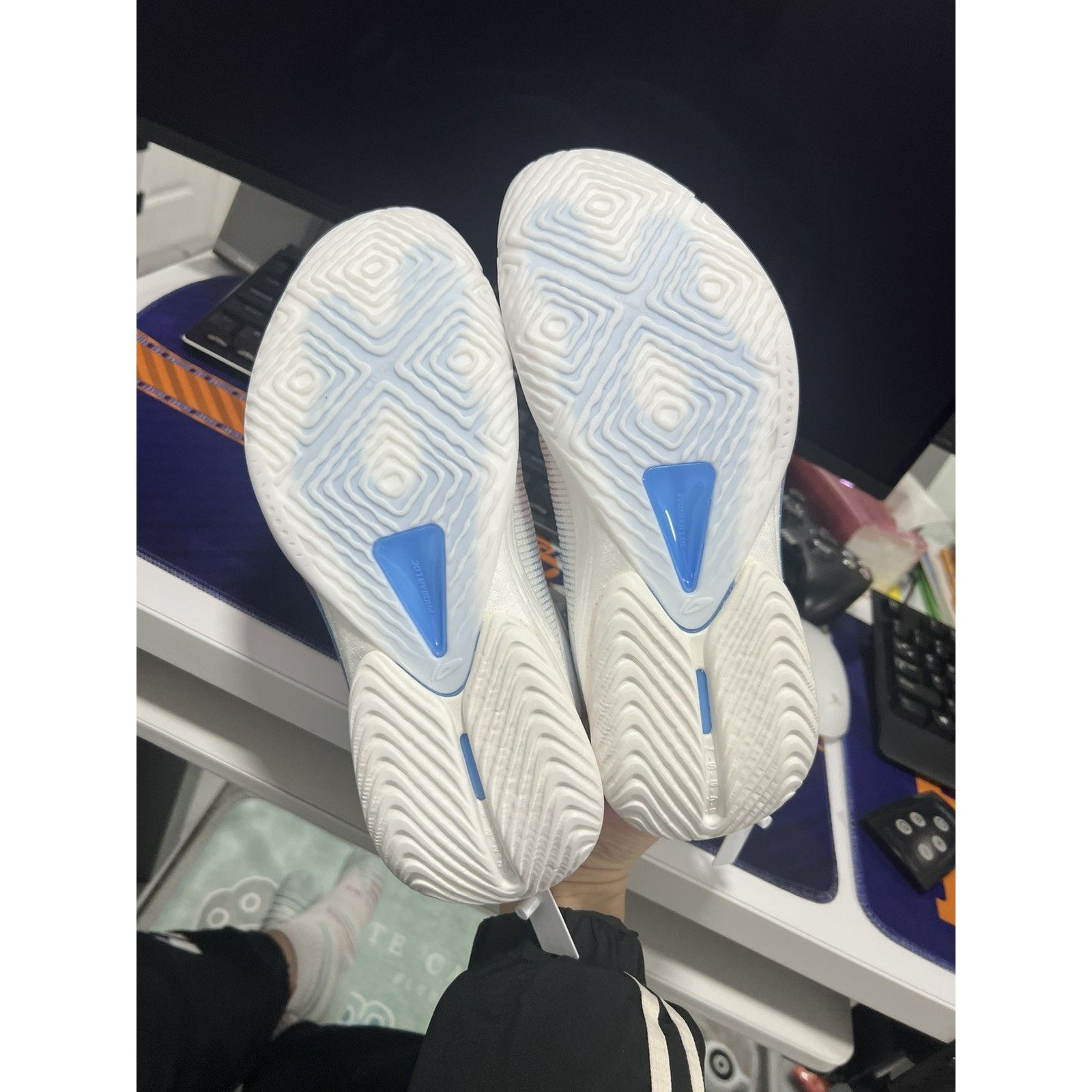 Li-Ning LI-NING Speed 10 Premium White Pink Blue Basketball Shoes Size US 8.5 / EU 41-42 - 6 Thumbnail