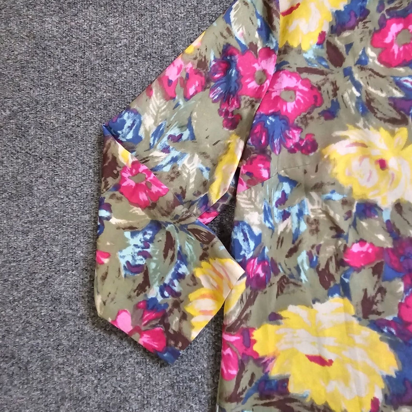 J.Crew J.CREW Blouse Shirt Women L Green Yellow Floral 3/4 Sleeve Round Neck Career Size L / US 10 / IT 46 - 4 Thumbnail