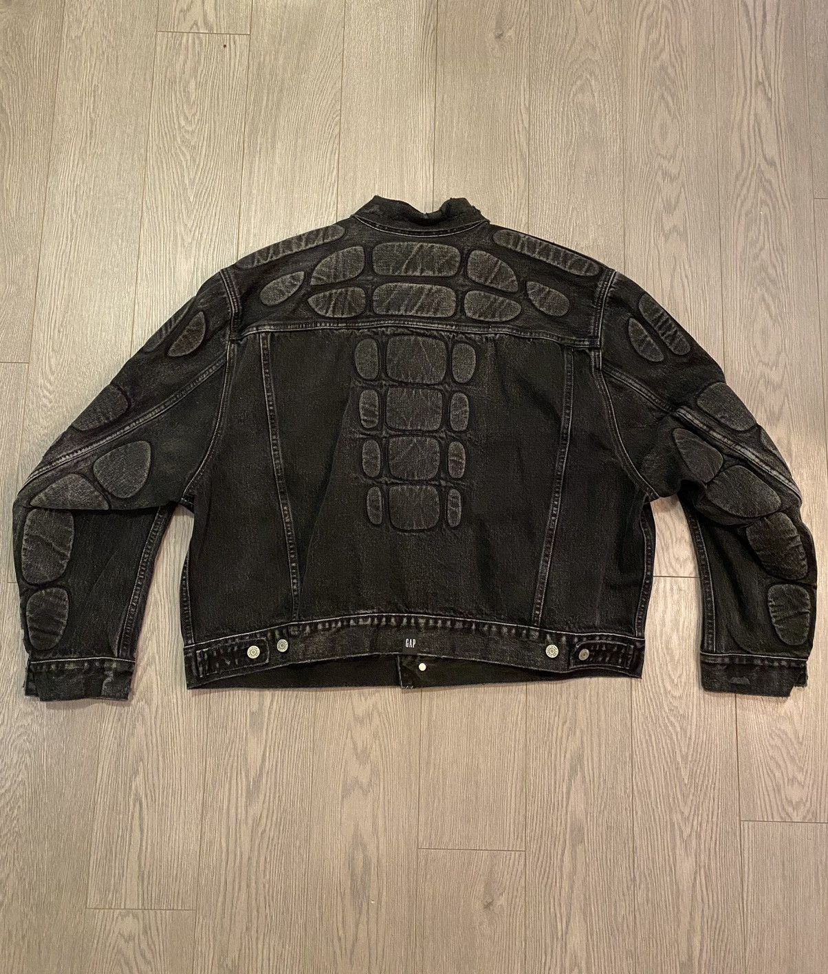 返品不可】 ジャケット・アウター YEEZY GAP BALENCIAGA DENIM JACKET 