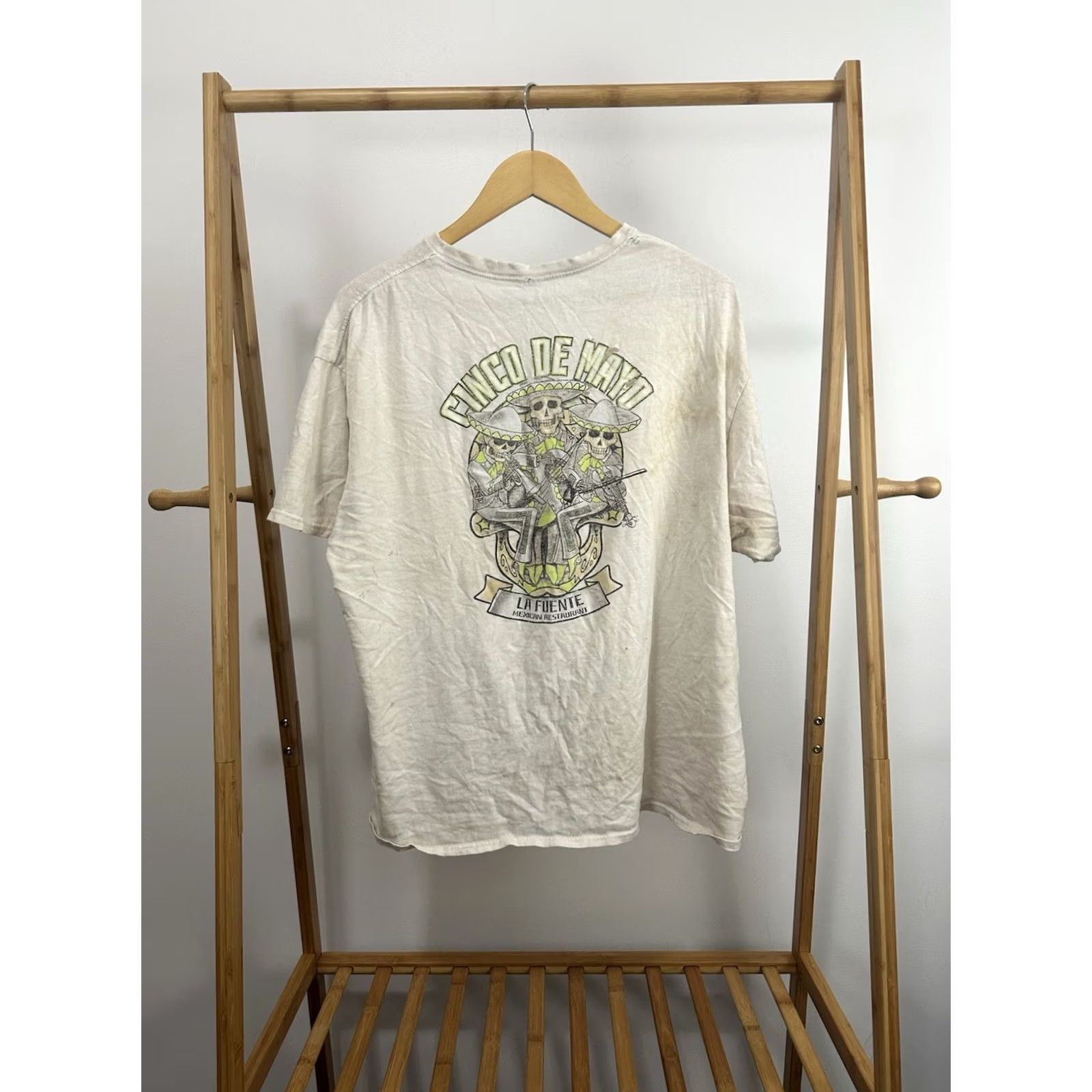 Thrasher VTG Cinco De Mayo Thrashed Distressed Worn Down Cotton T-Shirt XL Shirt Mens White Cream THRASHED WORN DOWN 90s Event Men’s XL Size US XL / EU 56 / 4 - 2 Thumbnail