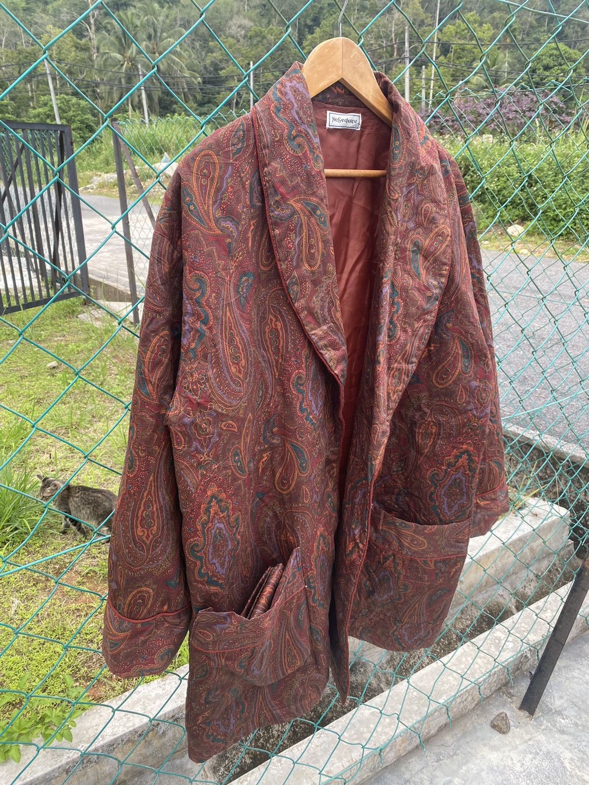 Hedi Slimane × Yves Saint Laurent Yves Saint Lauren Paisley Kimono Size US L / EU 52-54 / 3 - 6 Thumbnail