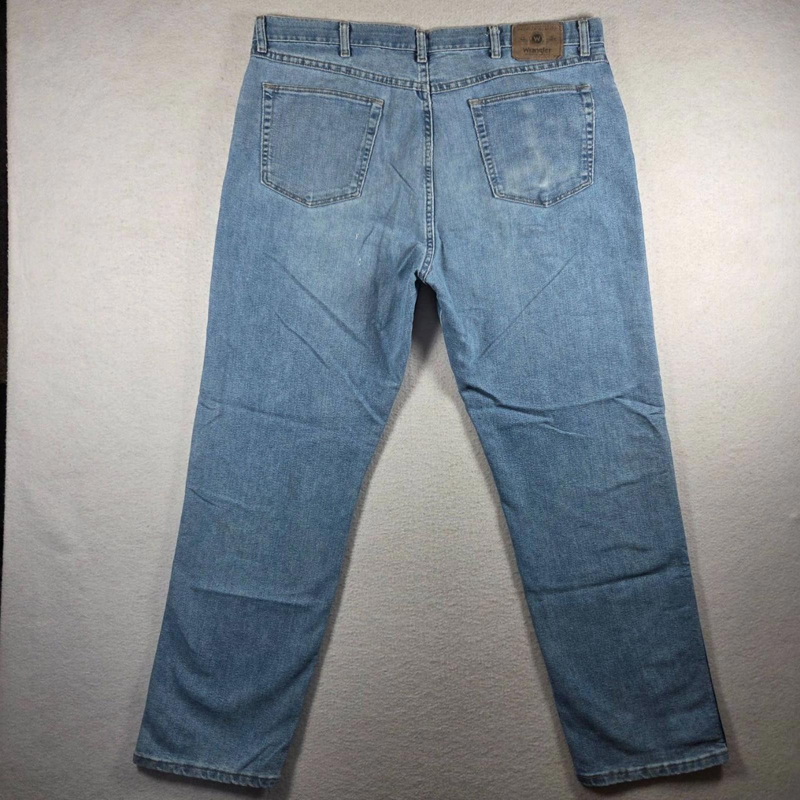 Wrangler Wrangler Mens Jeans 40x32 Light Blue Regular Fit Faded Wash Size US 40 / EU 56 - 2 Thumbnail