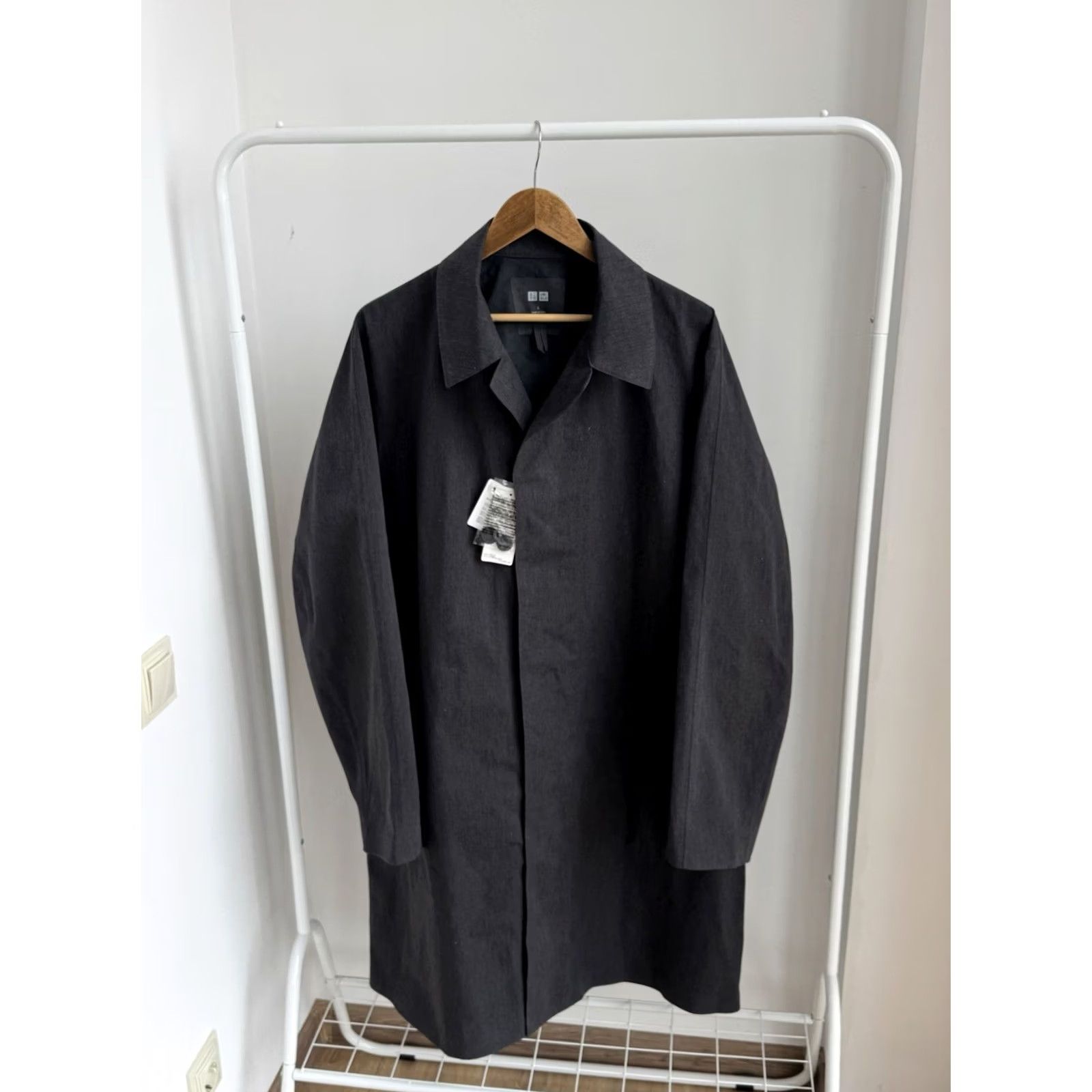Uniqlo VINTAGE Uniqlo Blocktech Rain Coat Trench Gray Jacket Mens Size L New Tags Size US L / EU 52-54 / 3 - 2 Thumbnail