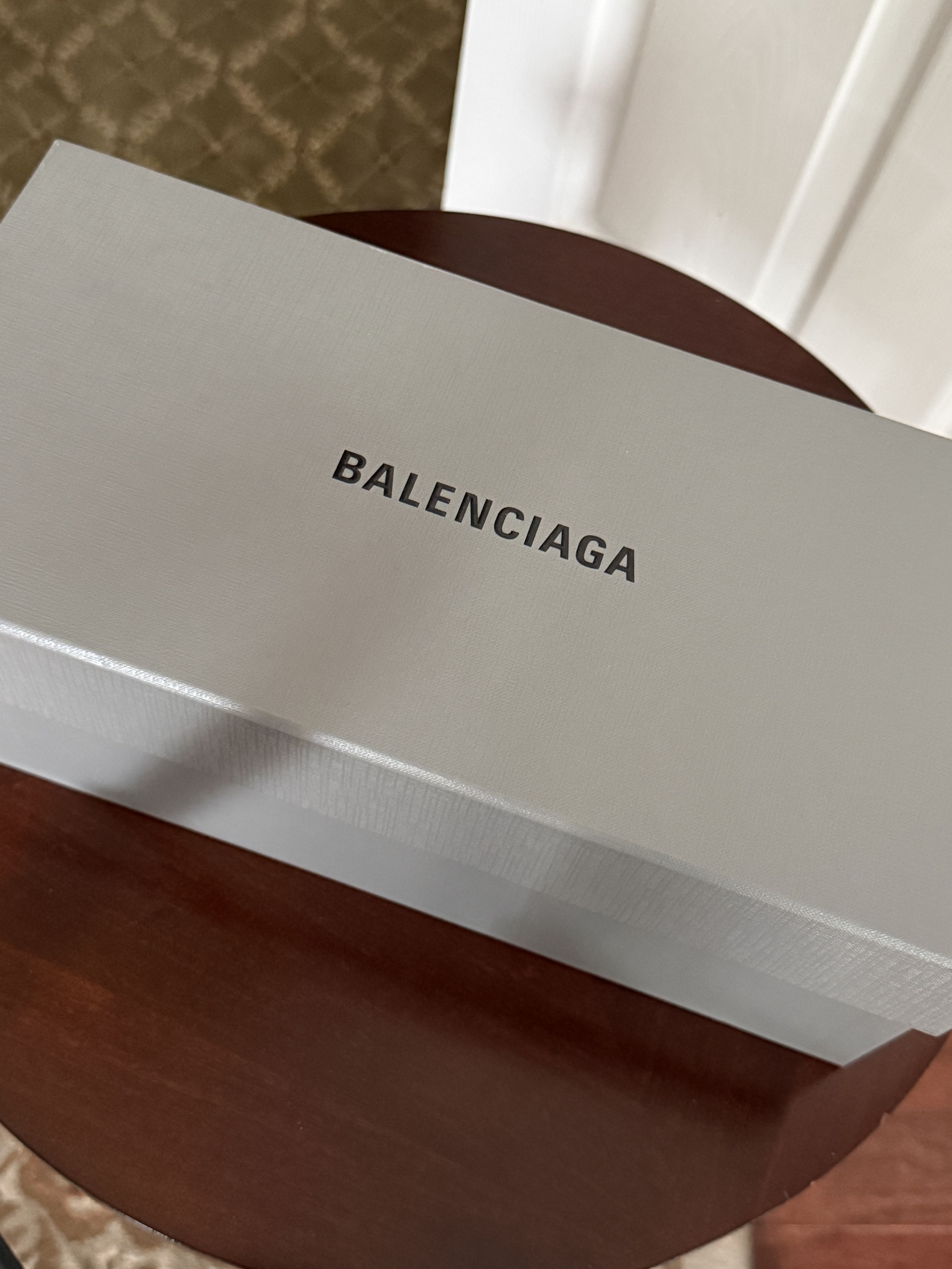 Balenciaga Balenciaga Rubber Logo Pool Slide Black & Fluo Green Size US 9 / EU 42 - 3 Thumbnail