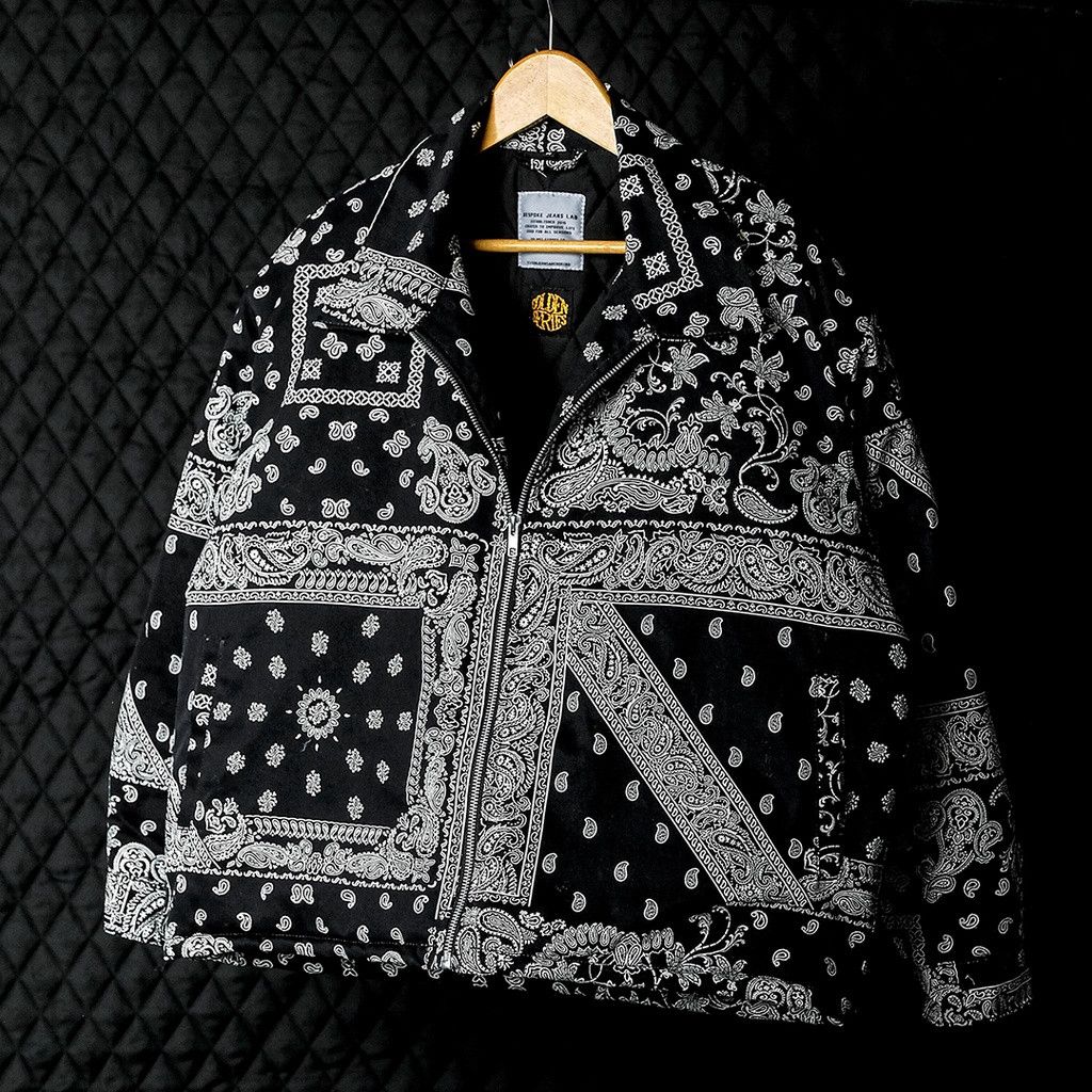 Japanese Brand Black paisley jacket Size US L / EU 52-54 / 3 - 1 Thumbnail