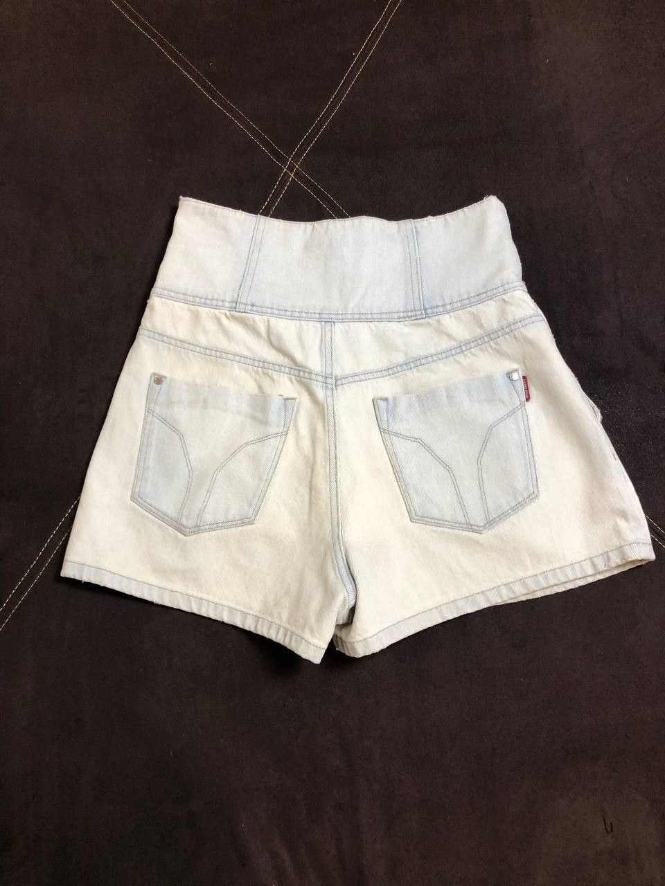 Miss Sixty 90s Miss Sixty Vintage Denim flared shorts Size 27" / US 4 / IT 40 - 17 Thumbnail