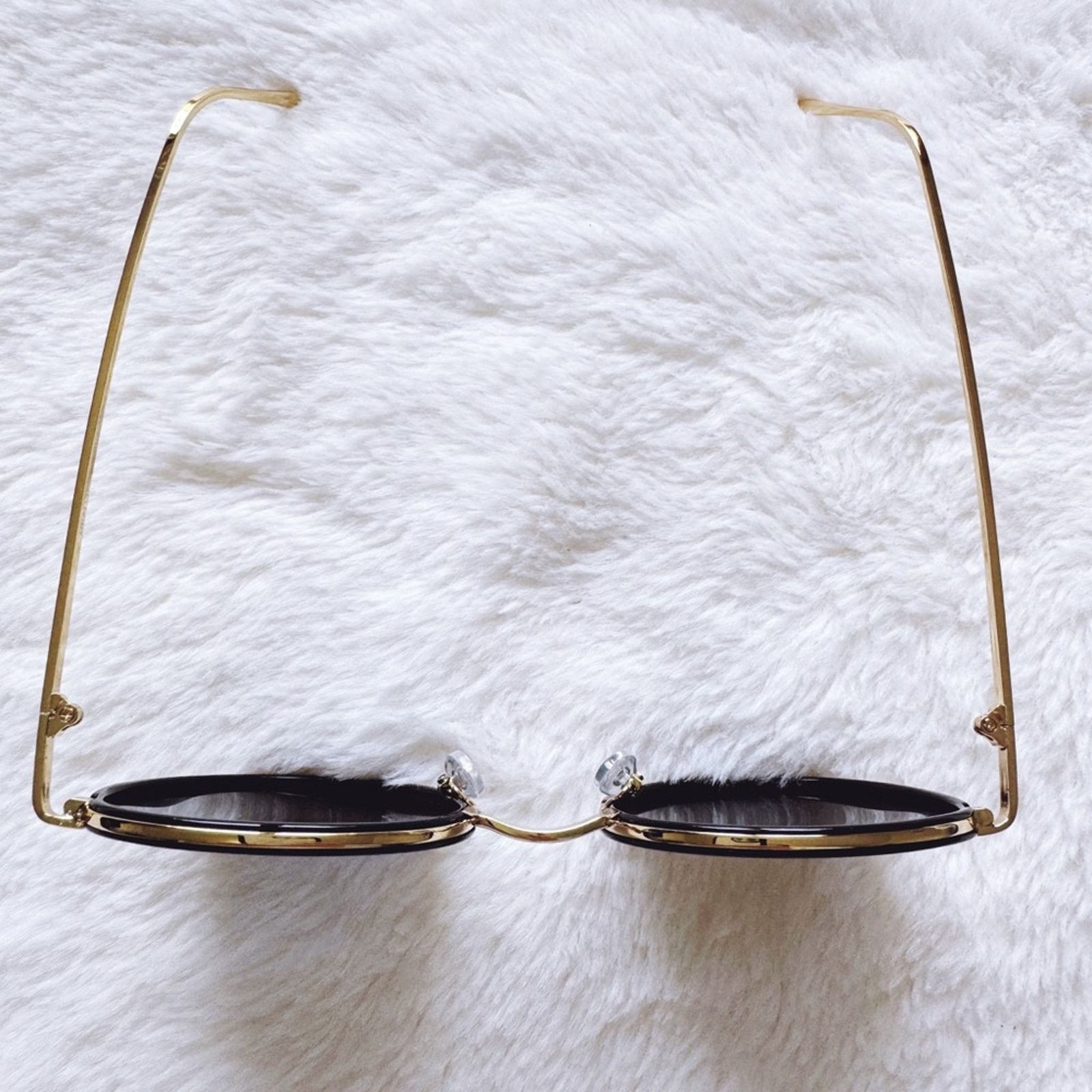 Other Debra Black w/ Gold Rim Round Sunglasses Size ONE SIZE - 4 Thumbnail