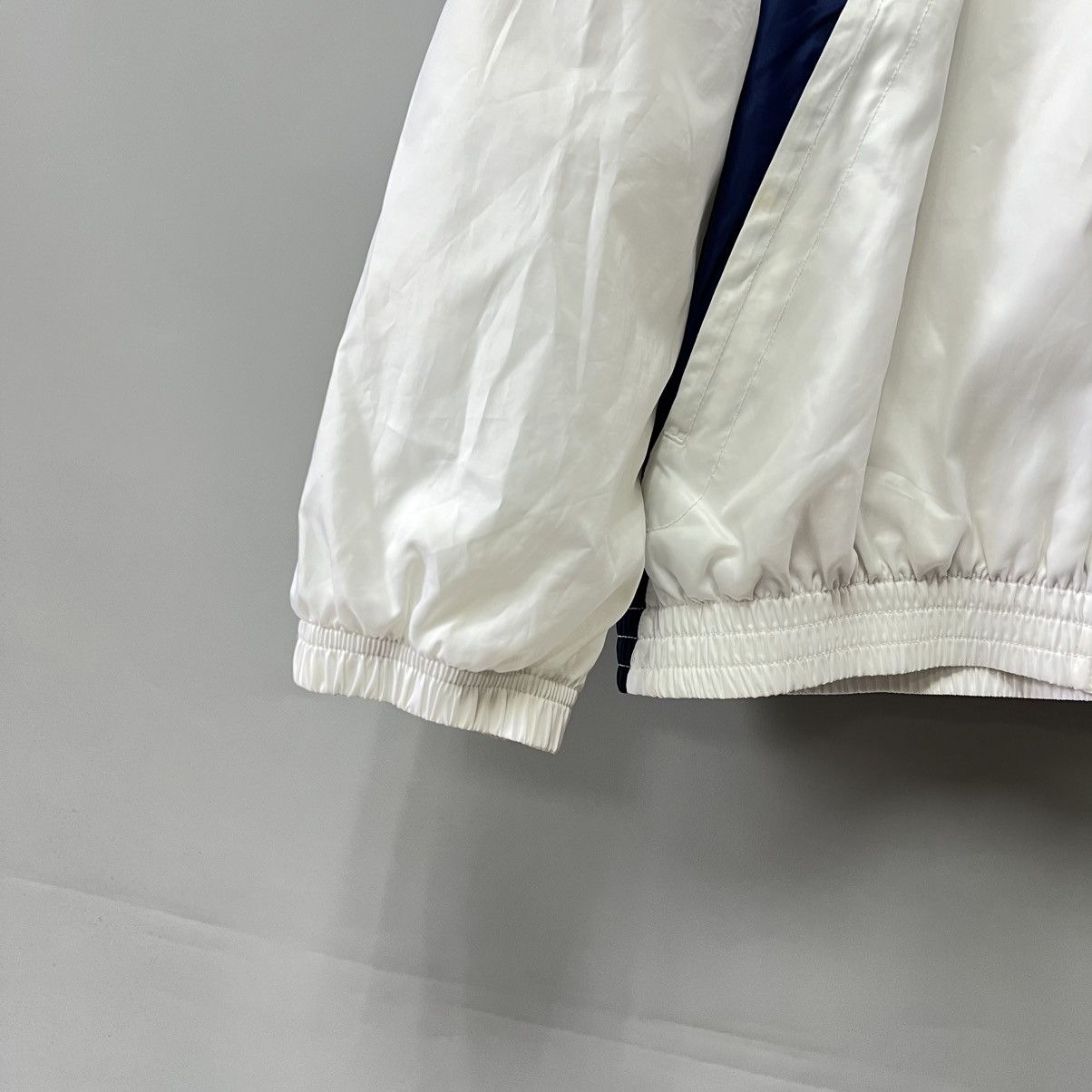 Nike Nike Windbreaker Vintage Jacket White Men’s Size US M / EU 48-50 / 2 - 4 Thumbnail