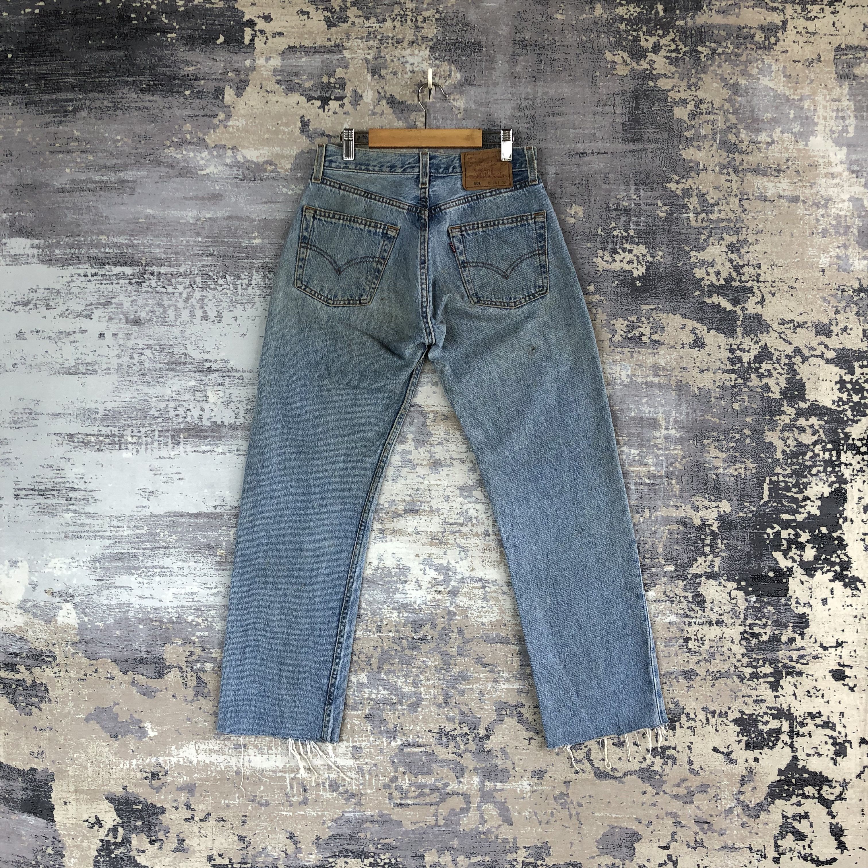 Levi's Vintage Levis 501 Jeans Dirty Levi's Faded Stone Wash Denim Size 26" / US 2 / IT 38 - 4 Thumbnail
