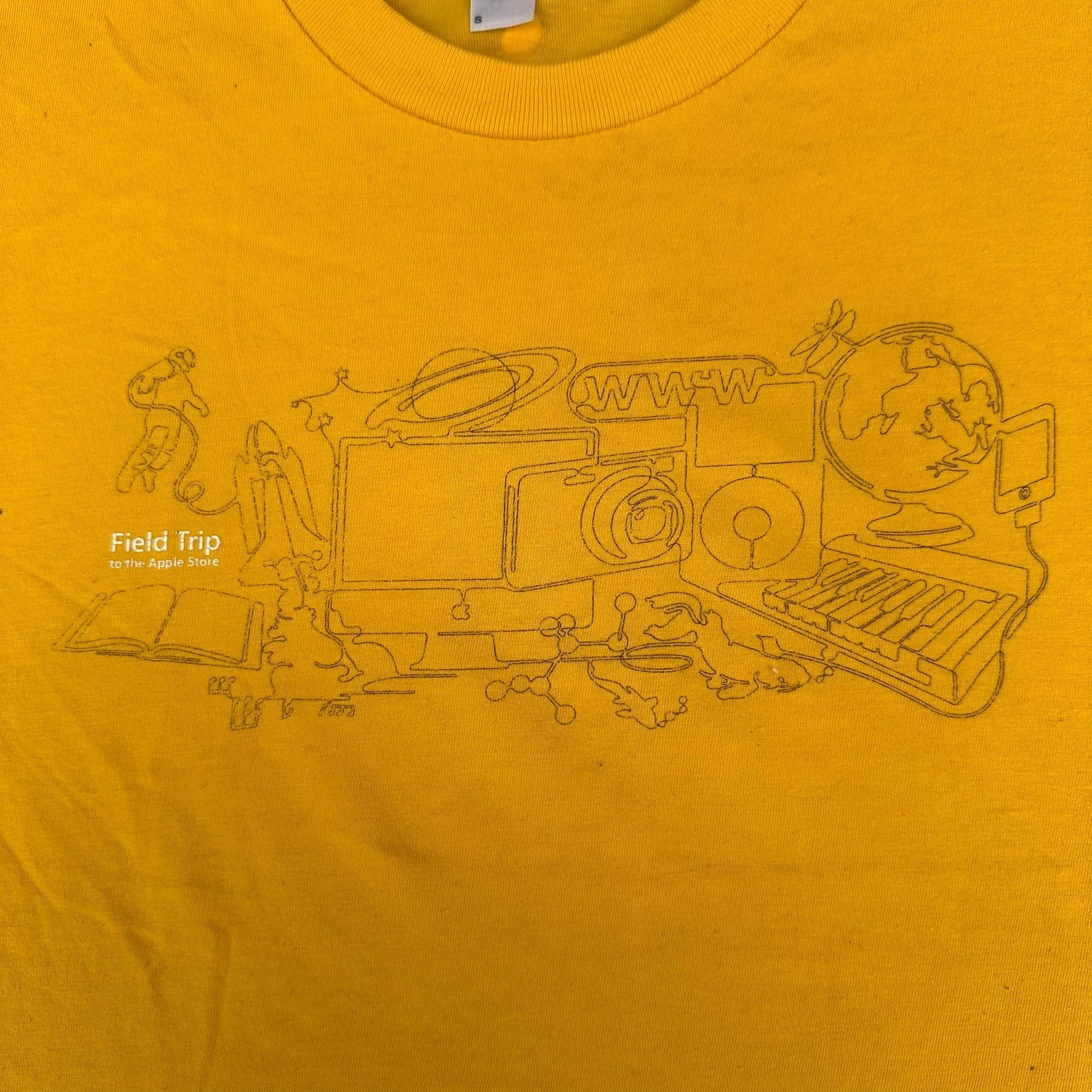 Apple Vintage Y2K Apple Store Field Trip T-Shirt iMac iPhone iPod Size US S / EU 44-46 / 1 - 2 Thumbnail