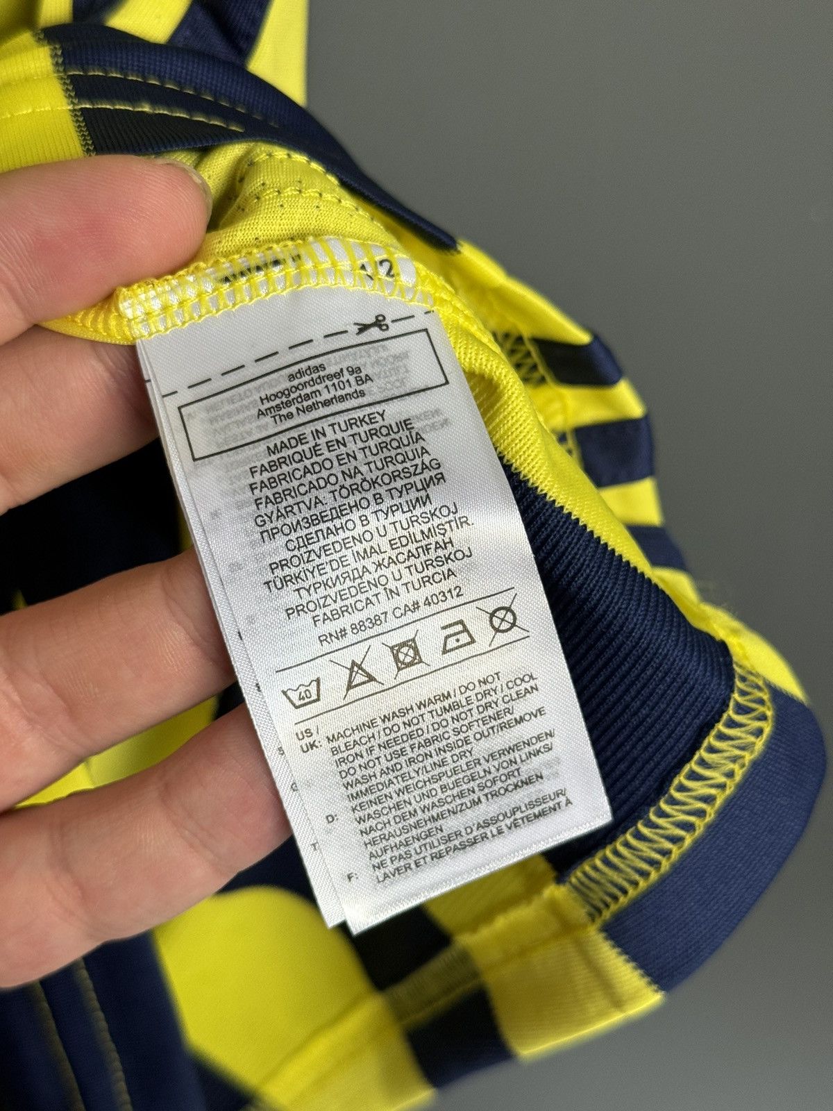 Adidas KIDS New Fenerbahce 20/21 Home Football Jersey T-Shirt Size US XS / EU 42 / 0 - 12 Thumbnail