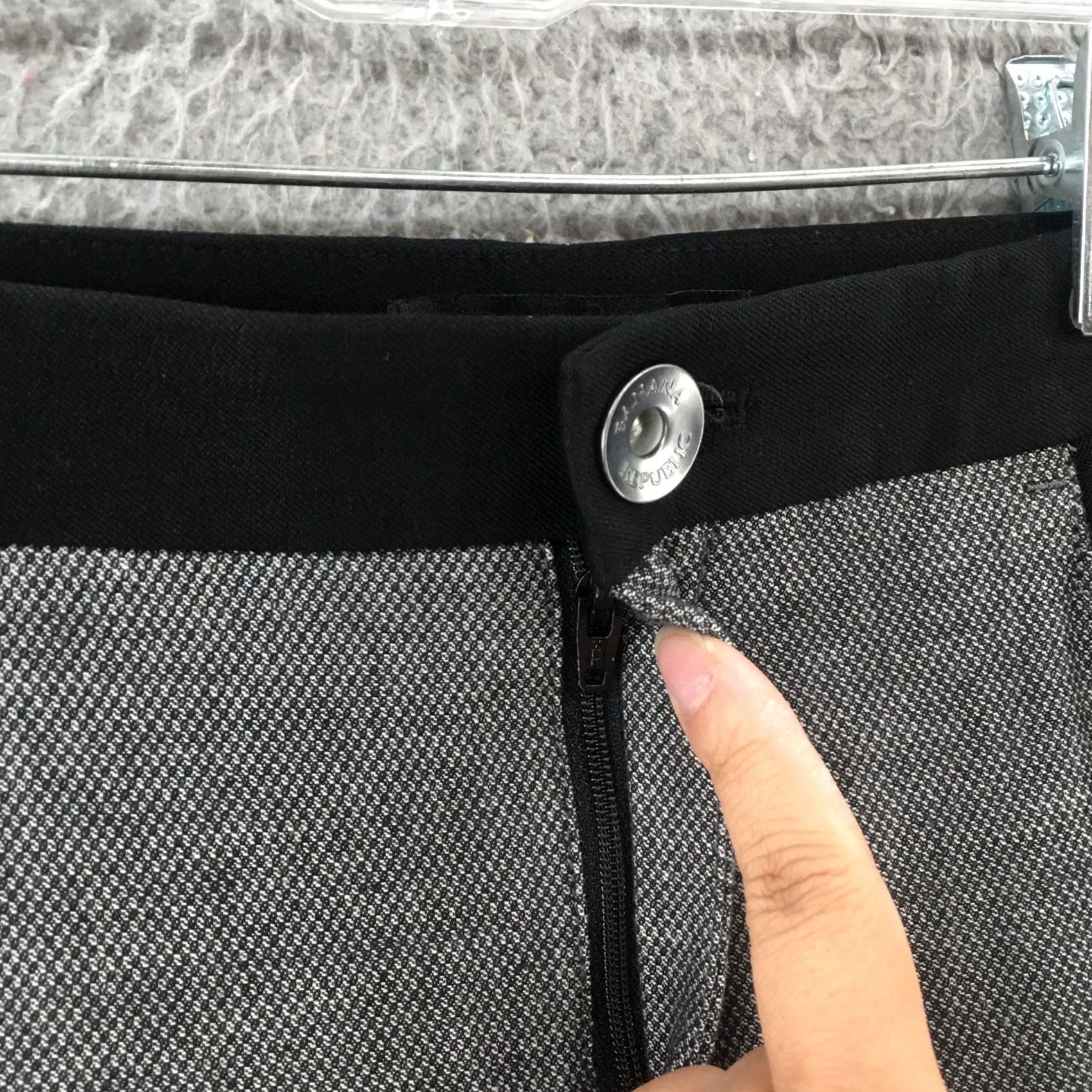 Banana Republic Banana Republic Sloan Skinny Pants Womens 4 Black Cotton Blend Mid Rise Zip Fly Size 27" / US 4 / IT 40 - 4 Thumbnail
