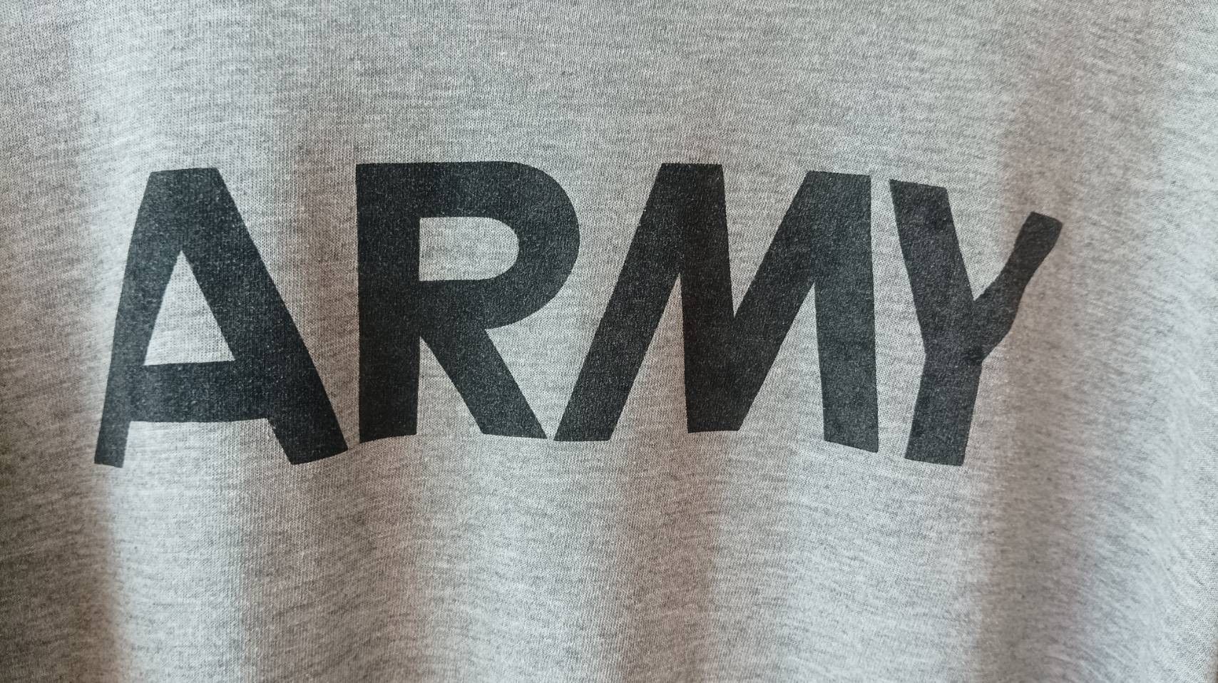 Vintage Vintage 90s US Army T-Shirt Size US M / EU 48-50 / 2 - 2 Thumbnail