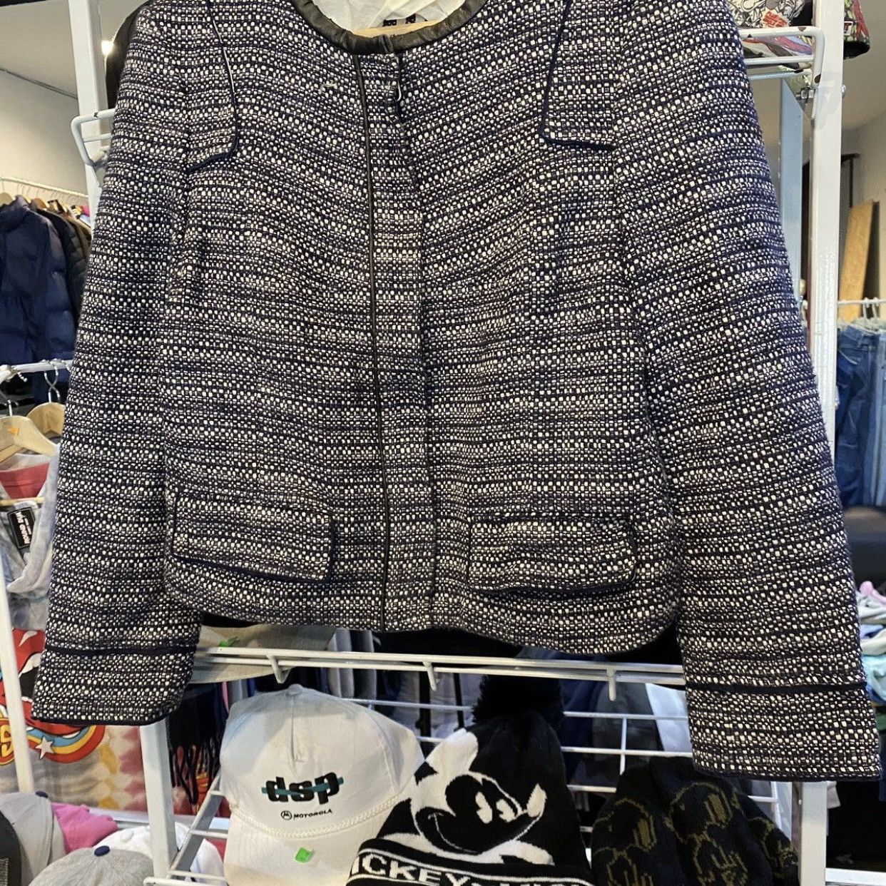 Hugo Boss Hugo Boss Karonita collarless tweed jacket Size M / US 6-8 / IT 42-44 - 5 Thumbnail