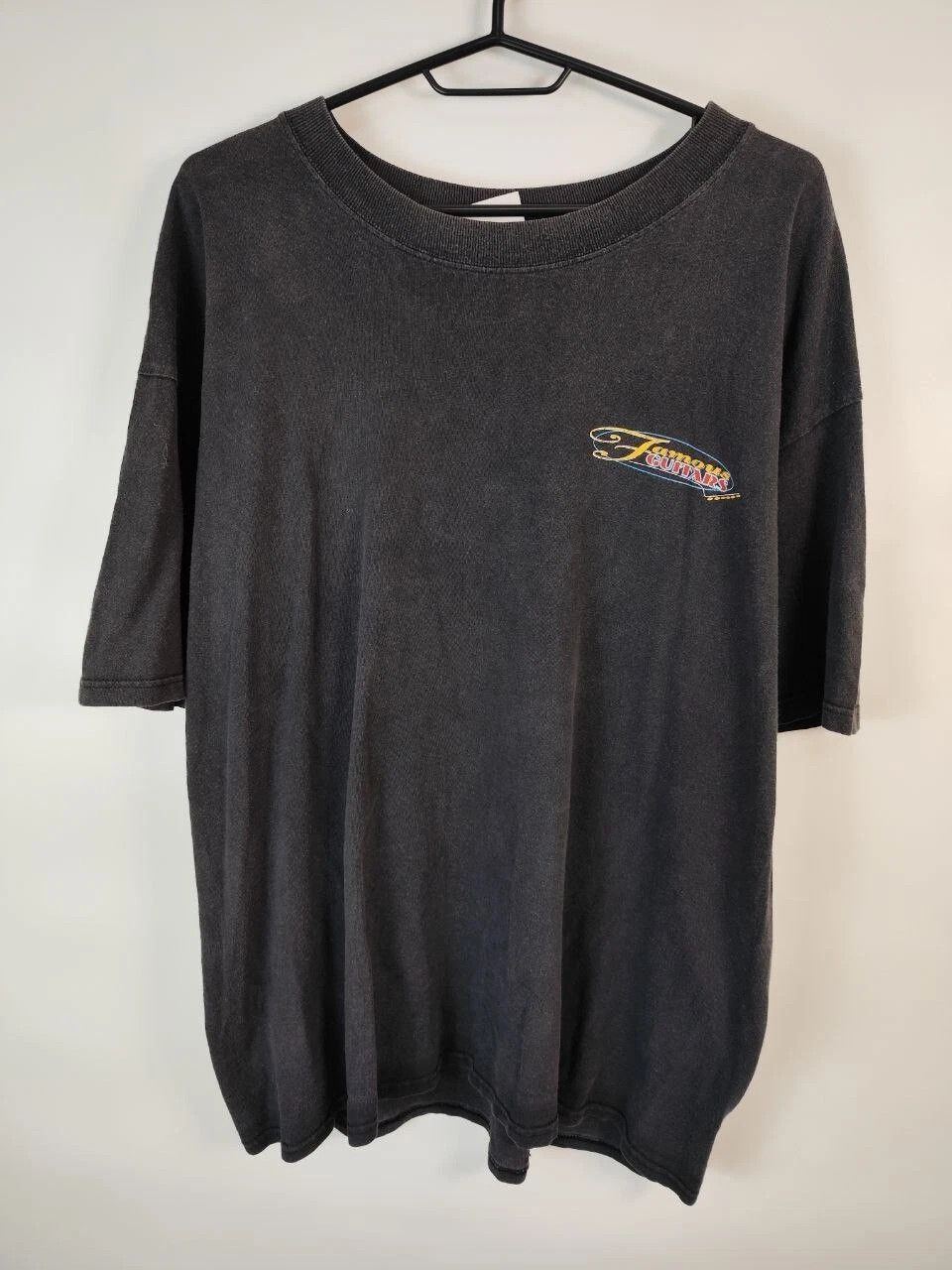 Other Vintage Famous Guitars T-Shirt 1999 Size XL Men Size US XL / EU 56 / 4 - 1 Thumbnail