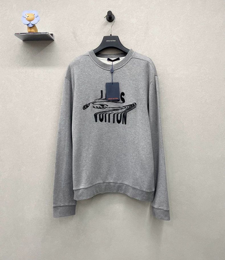 Louis Vuitton Twisted Letter Grey sweatshirt
