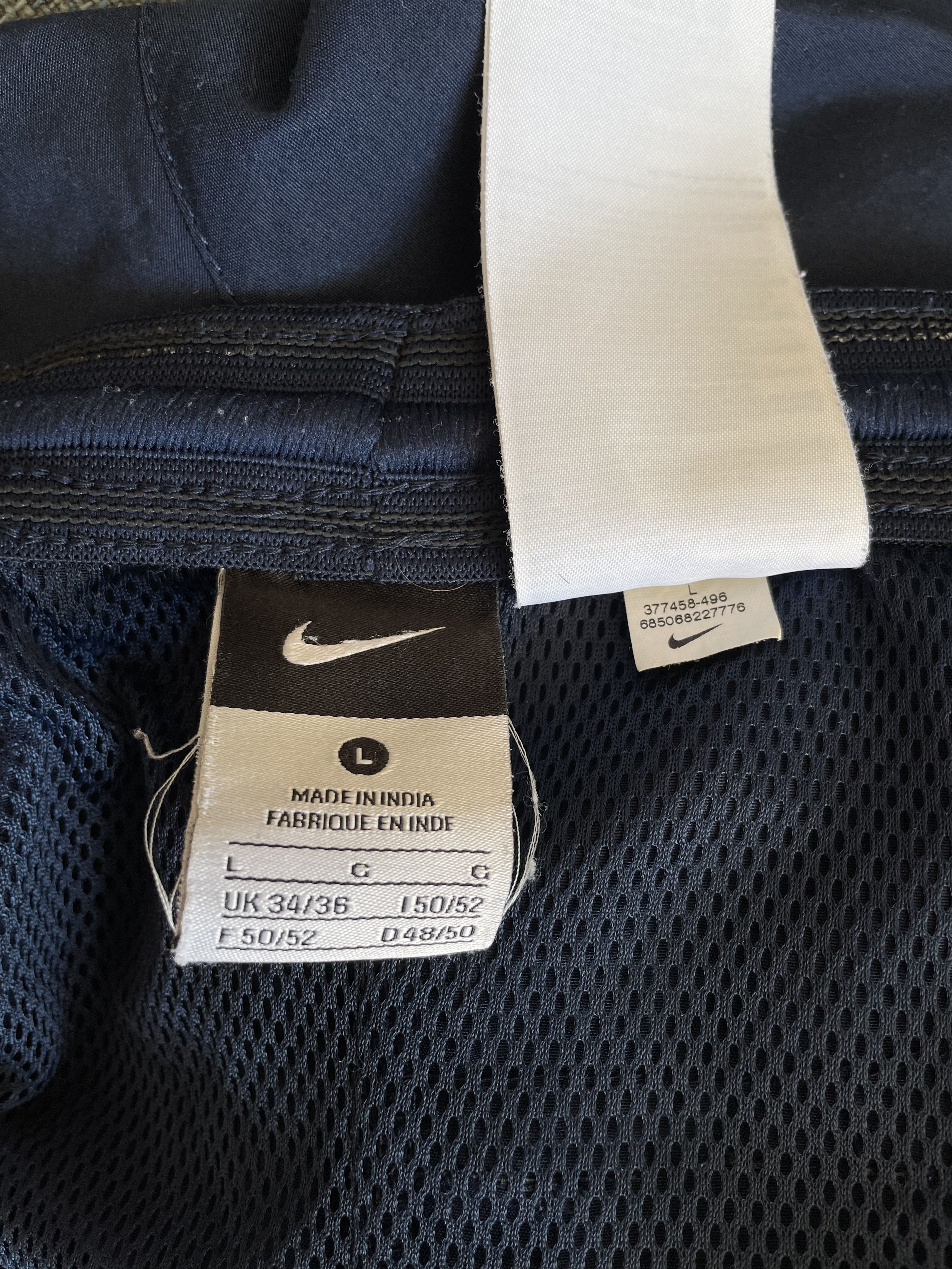 Nike Nike Barcelona Vintage Nylon 2010 Tracksuit Size US 34 / EU 50 - 12 Thumbnail